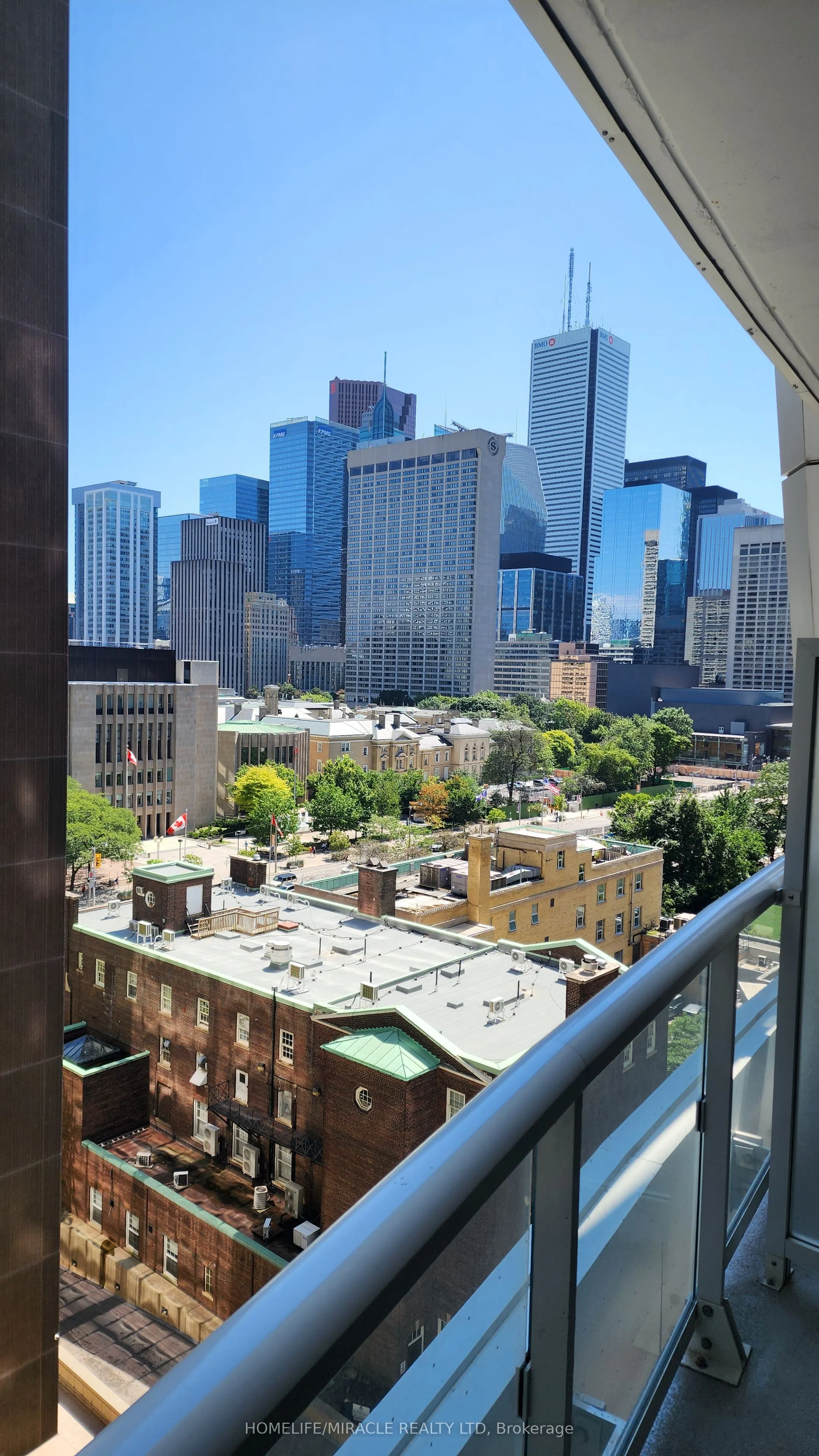 230 Simcoe Street, #724