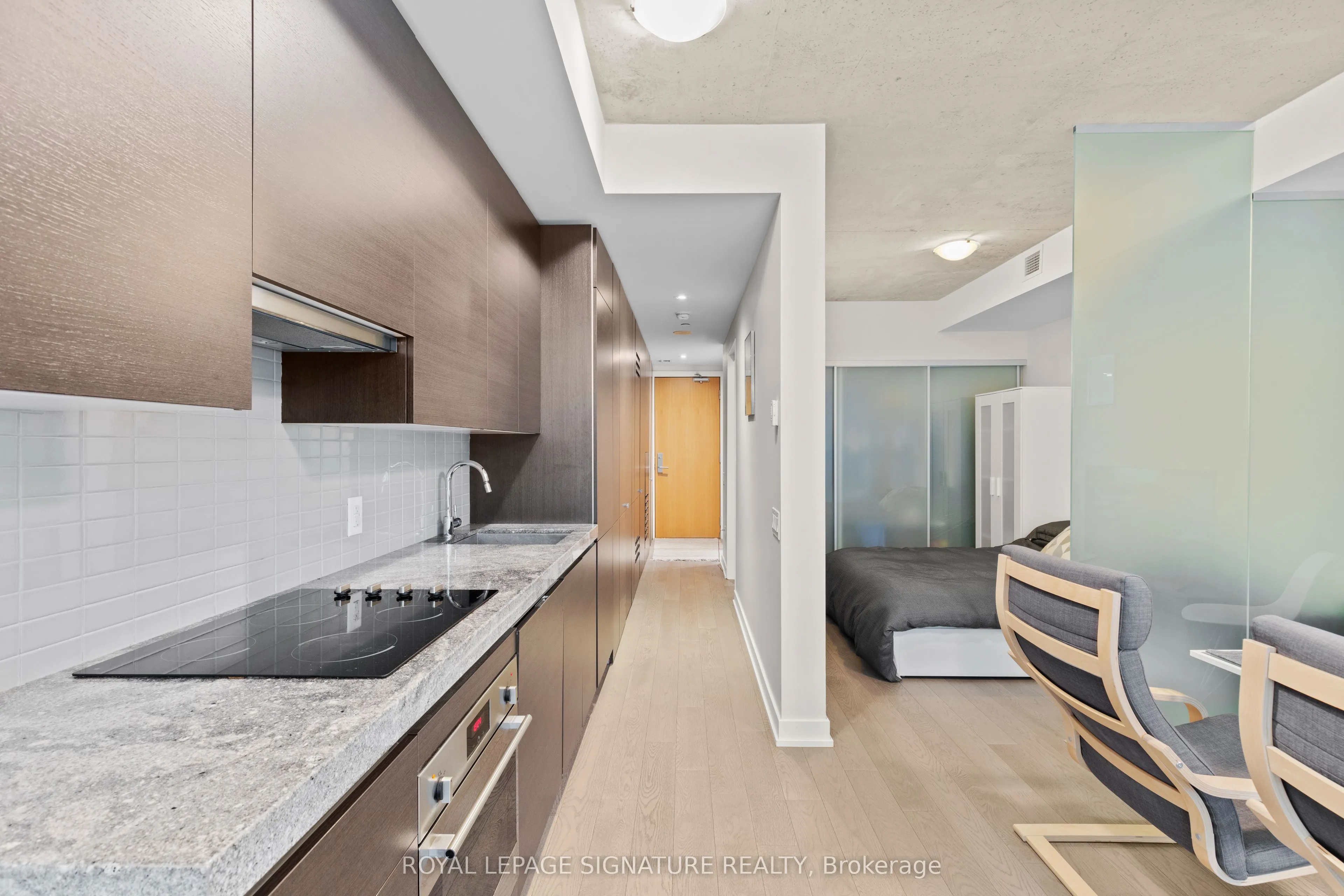 38 Stewart Street, #406