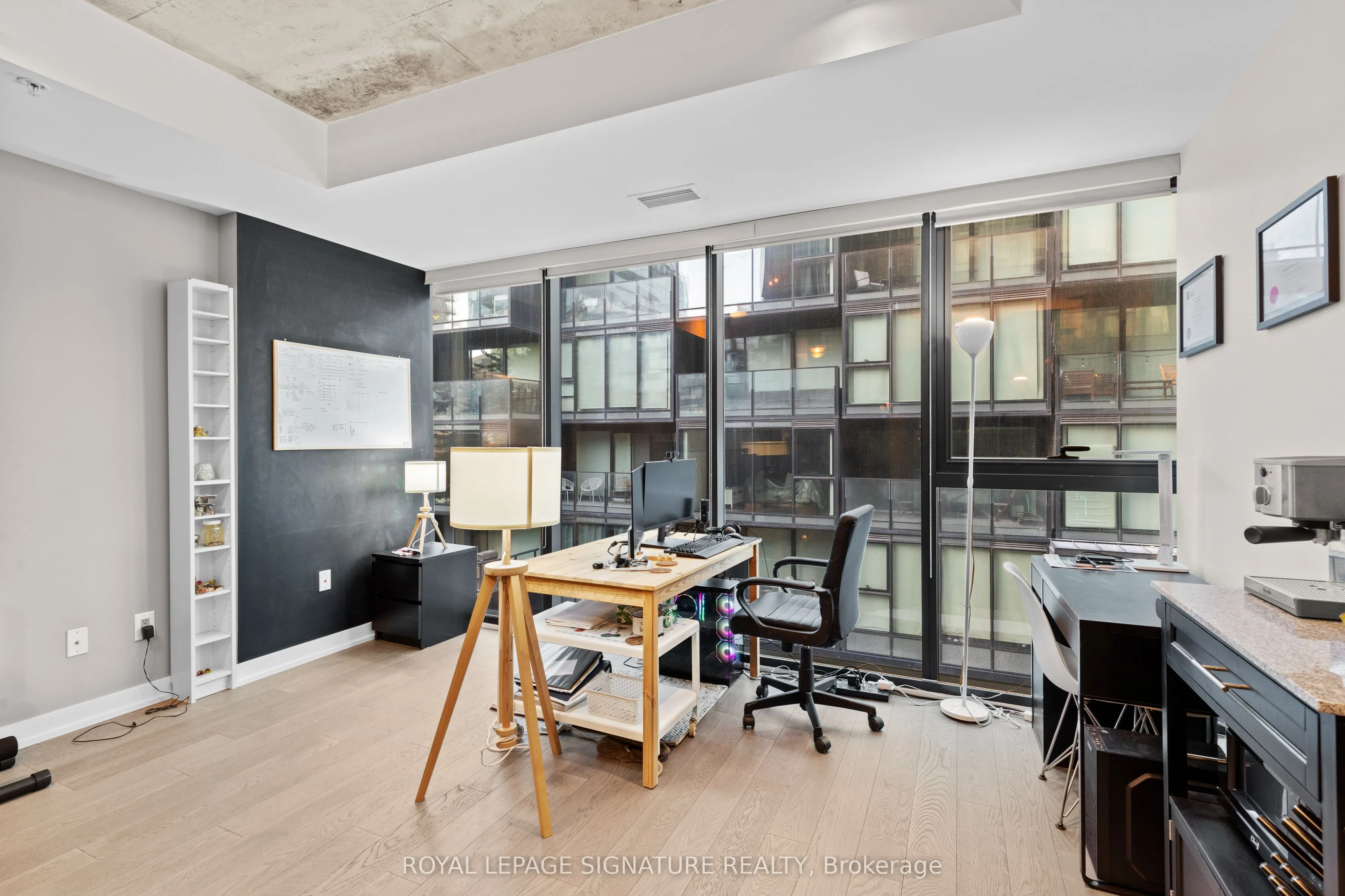 38 Stewart Street, #406