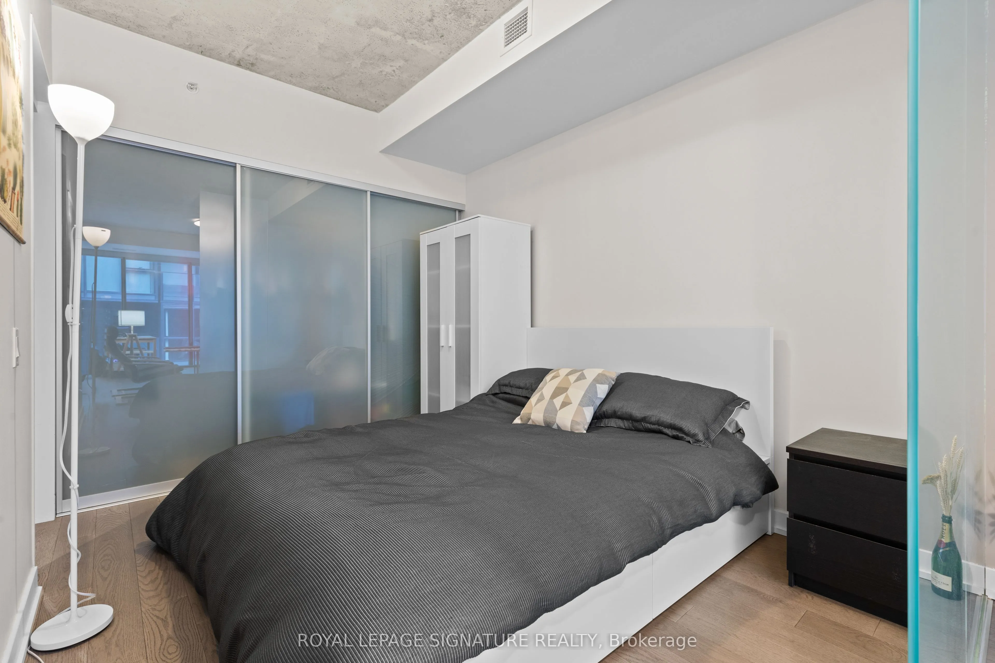 38 Stewart Street, #406