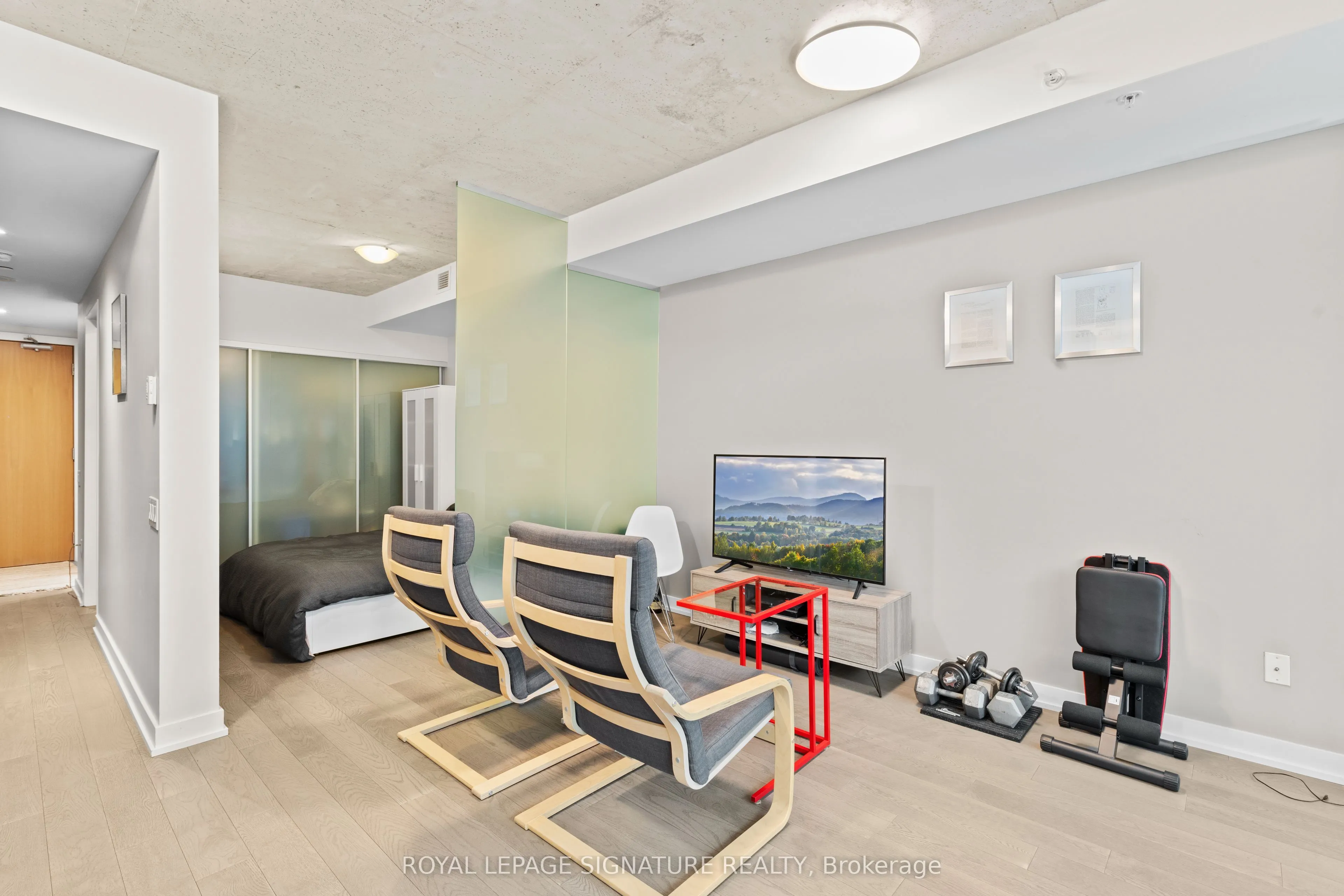 38 Stewart Street, #406