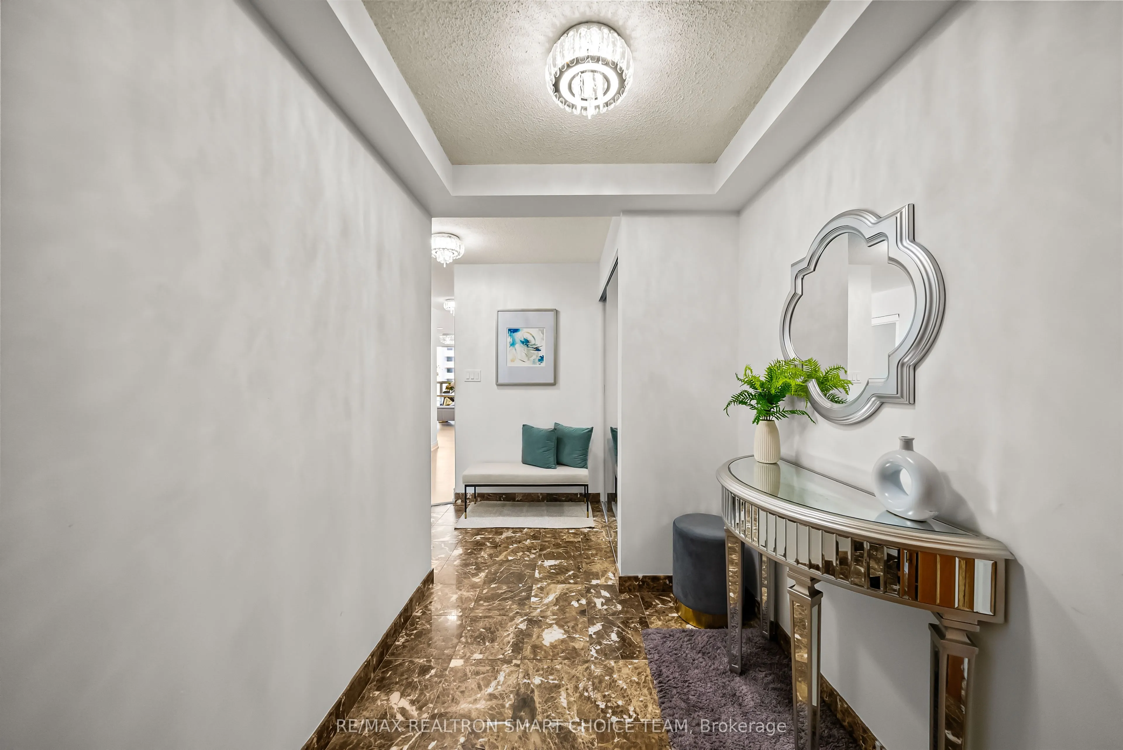 28 Hollywood Avenue, #1211