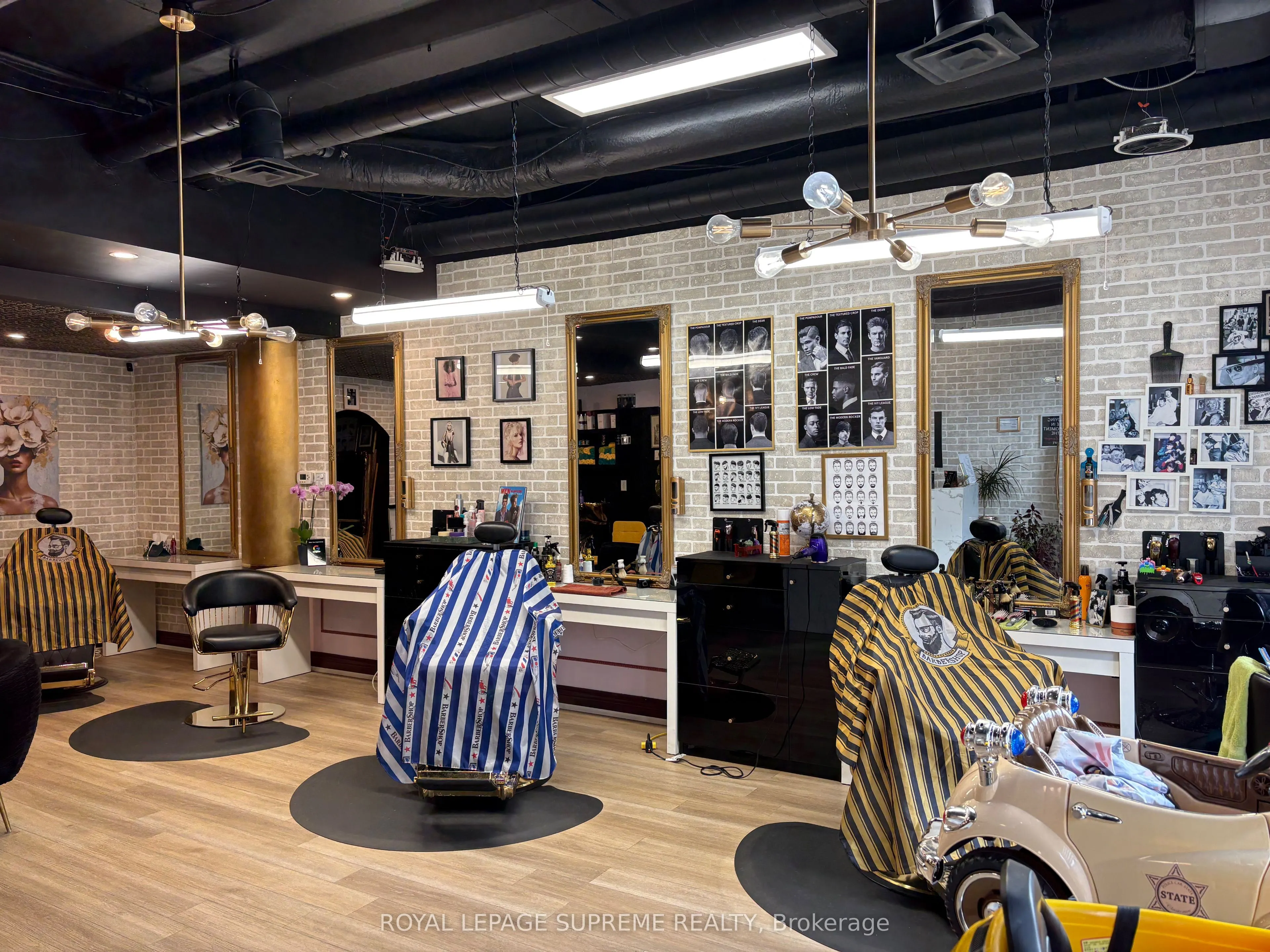 2721 Yonge Street