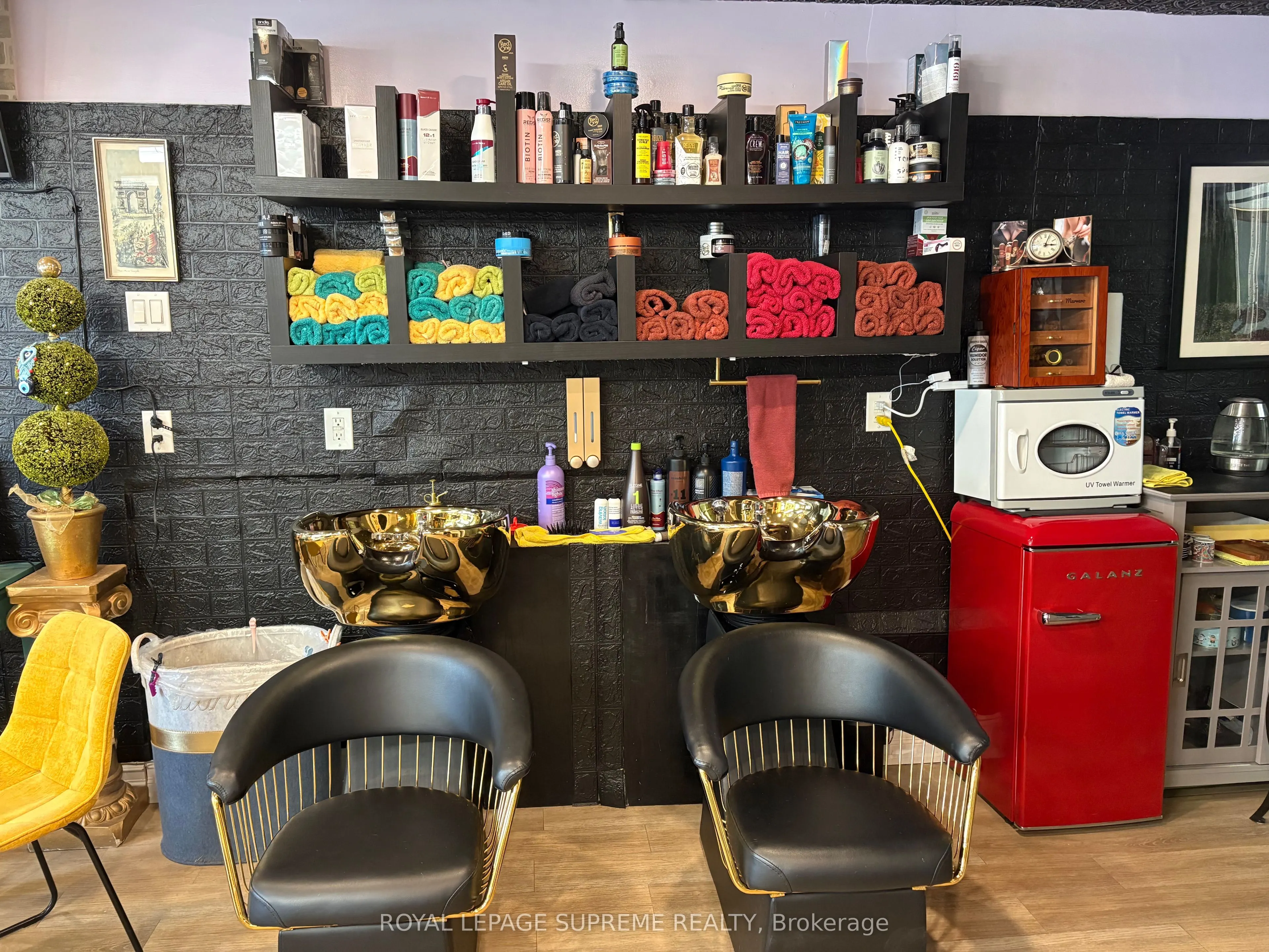 2721 Yonge Street
