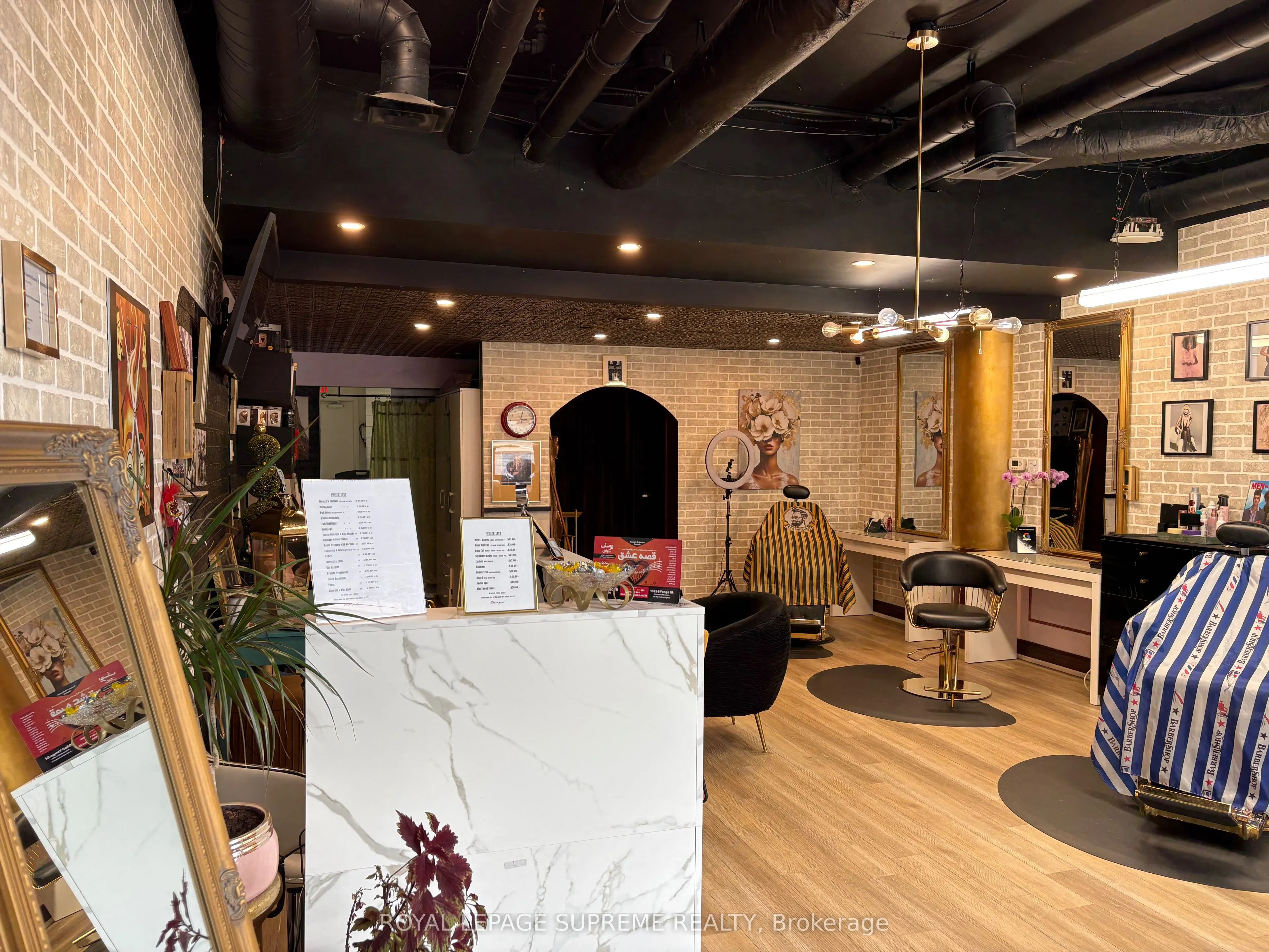 2721 Yonge Street