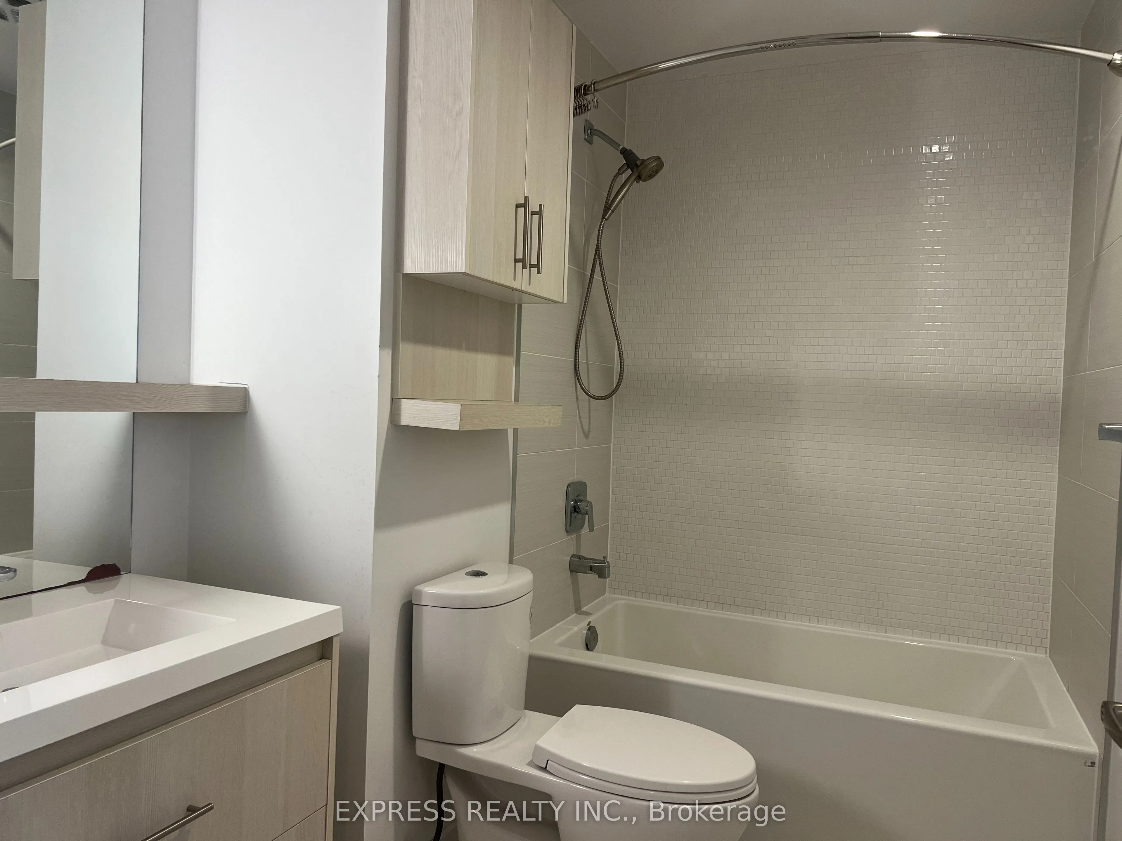 150 Fairview Mall Drive, #1109