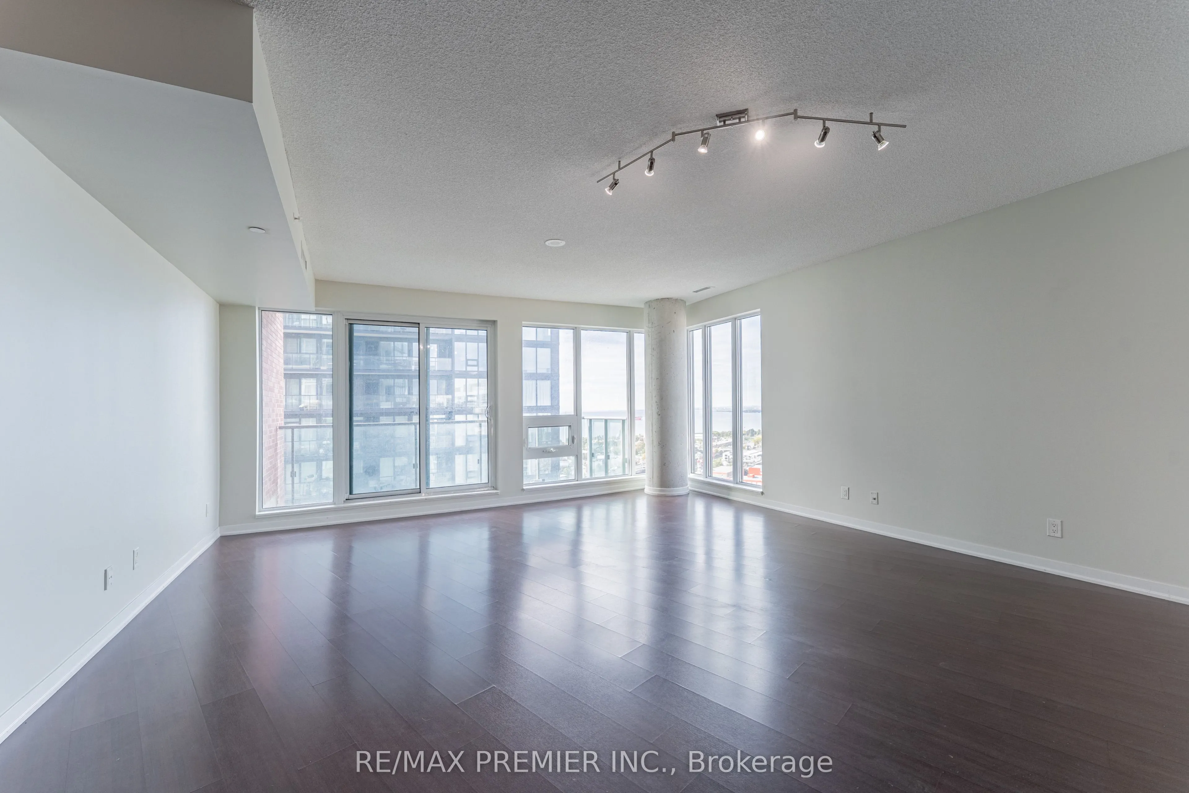 150 East Liberty Street, #2710