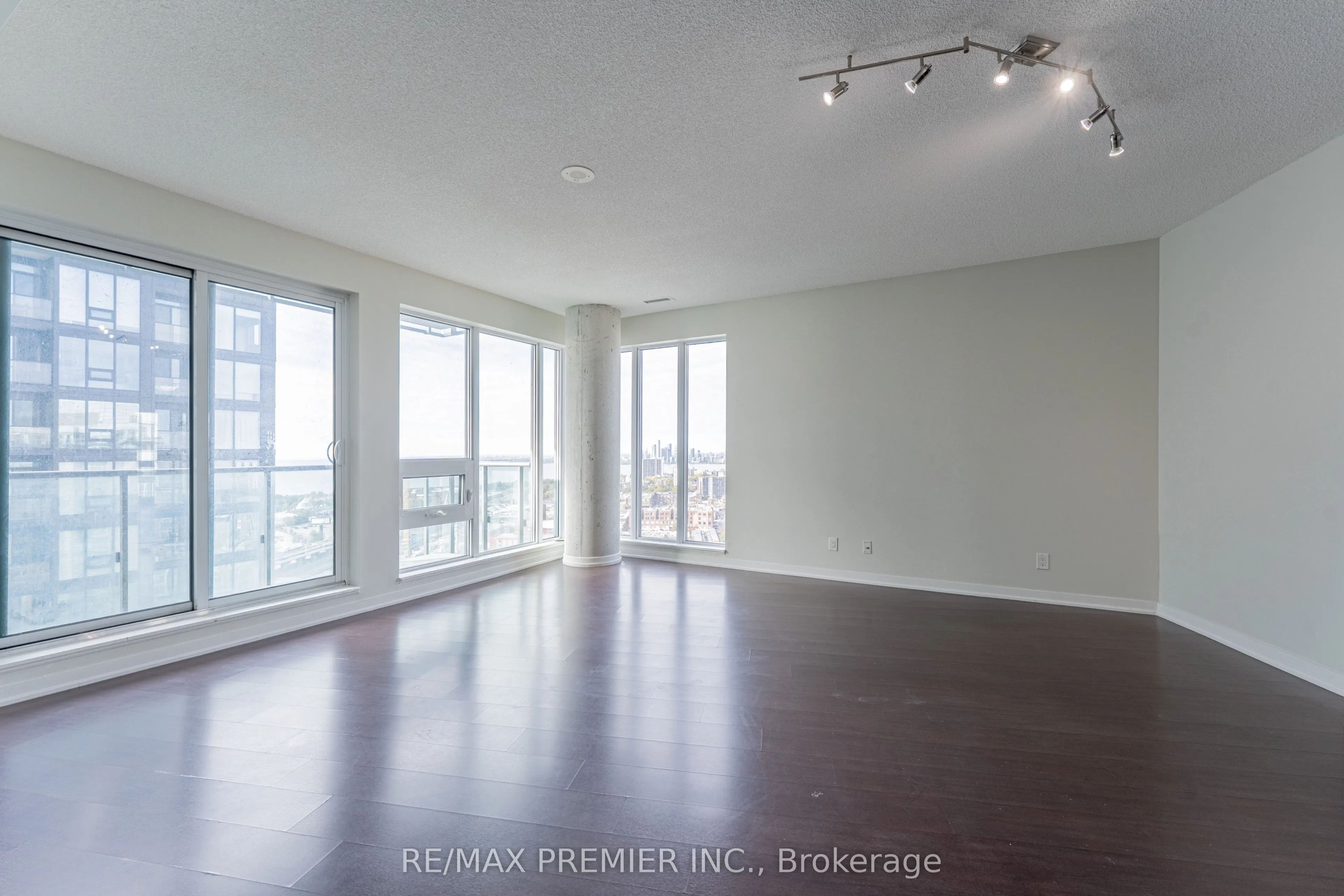 150 East Liberty Street, #2710