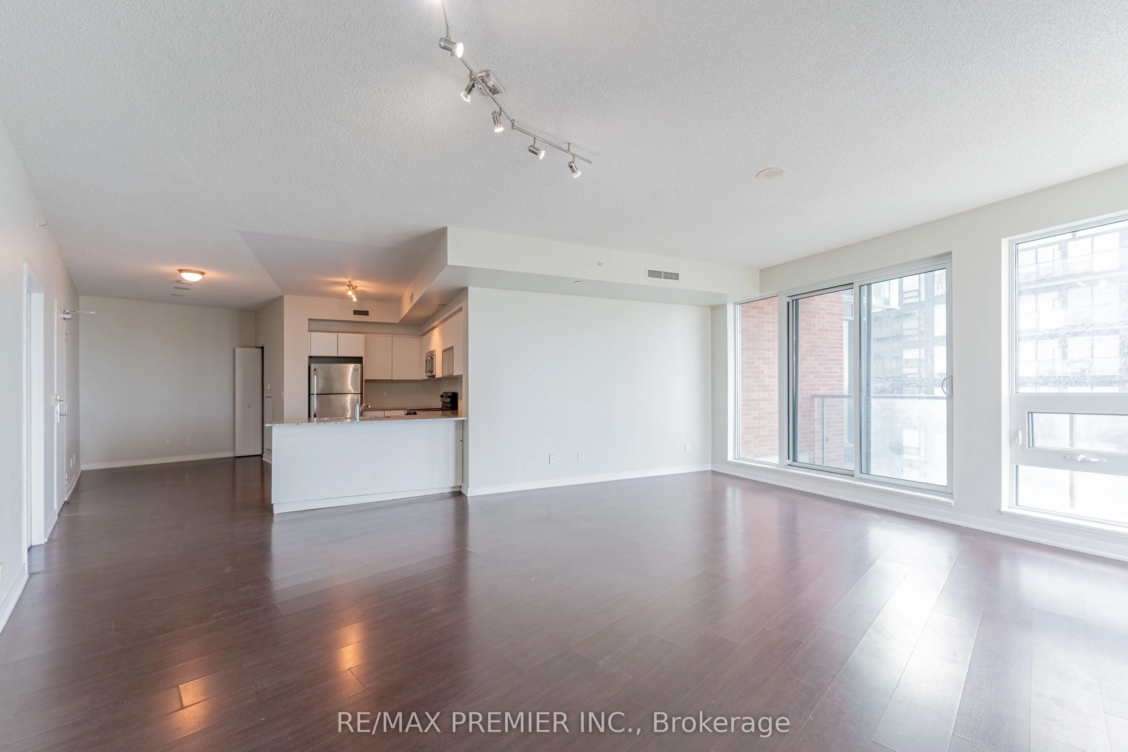 150 East Liberty Street, #2710