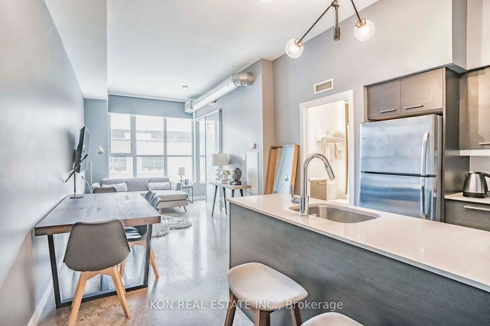 510 King Street E, #202
