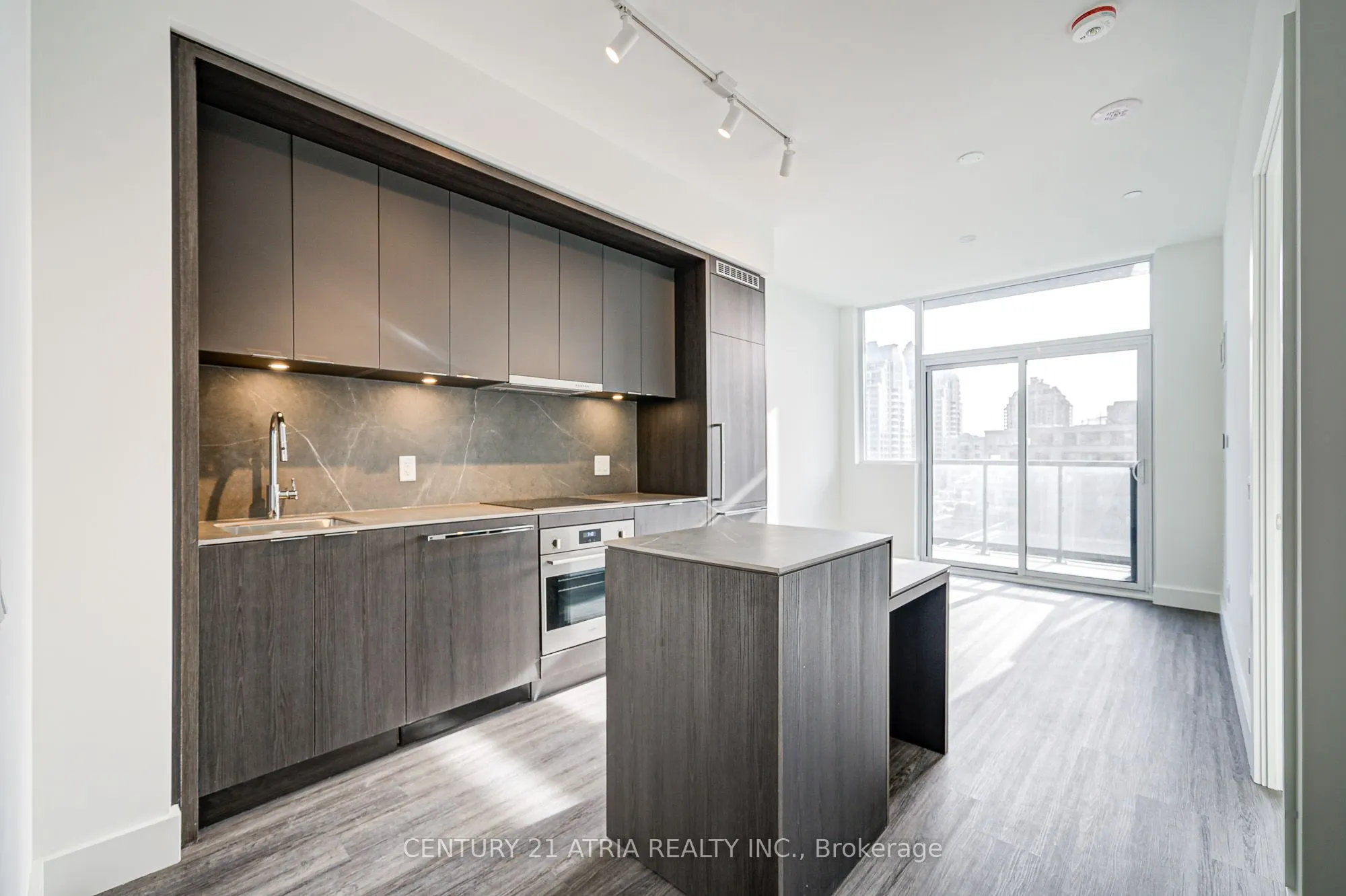 625 Sheppard Avenue E, #709