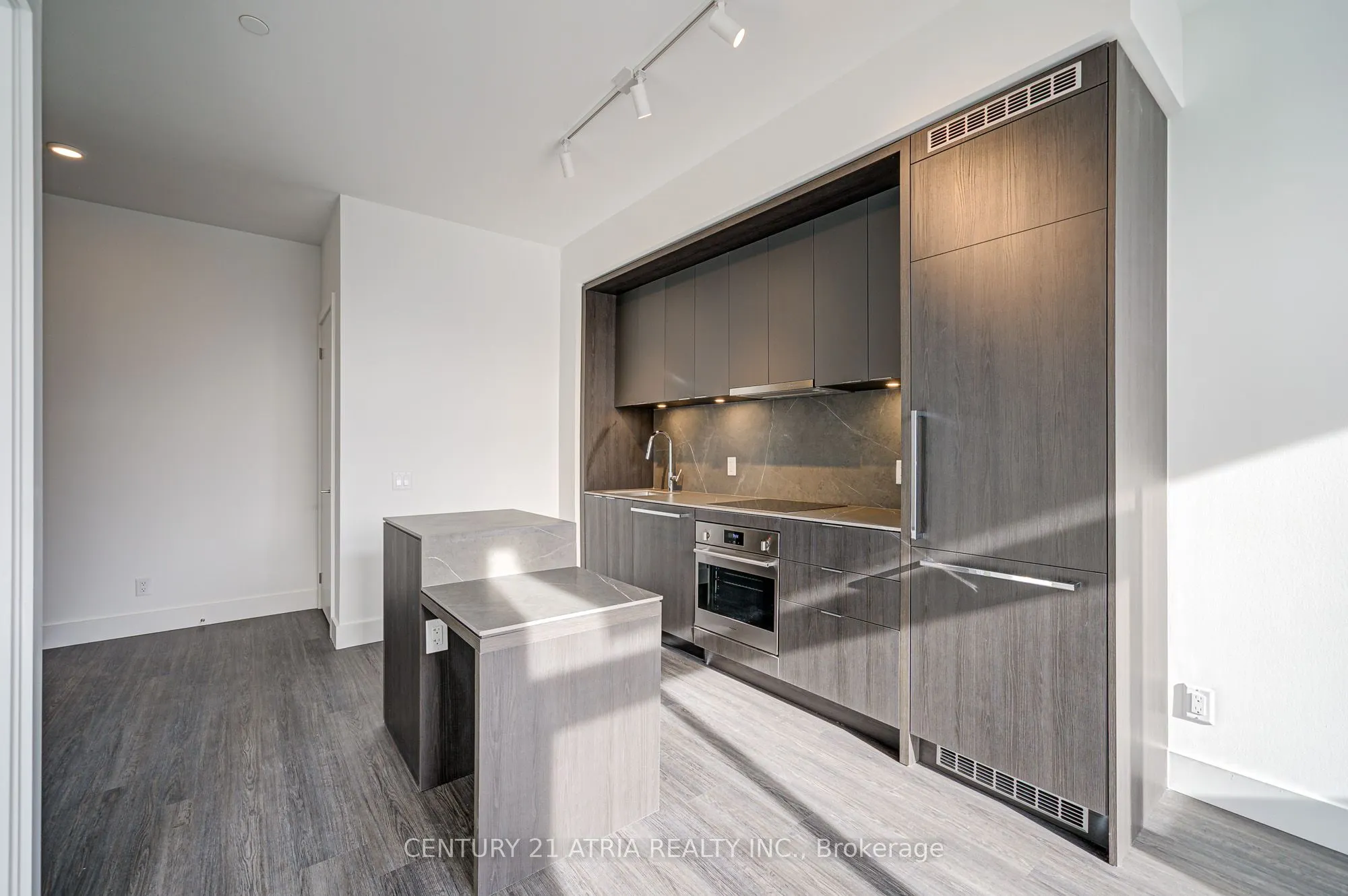 625 Sheppard Avenue E, #709