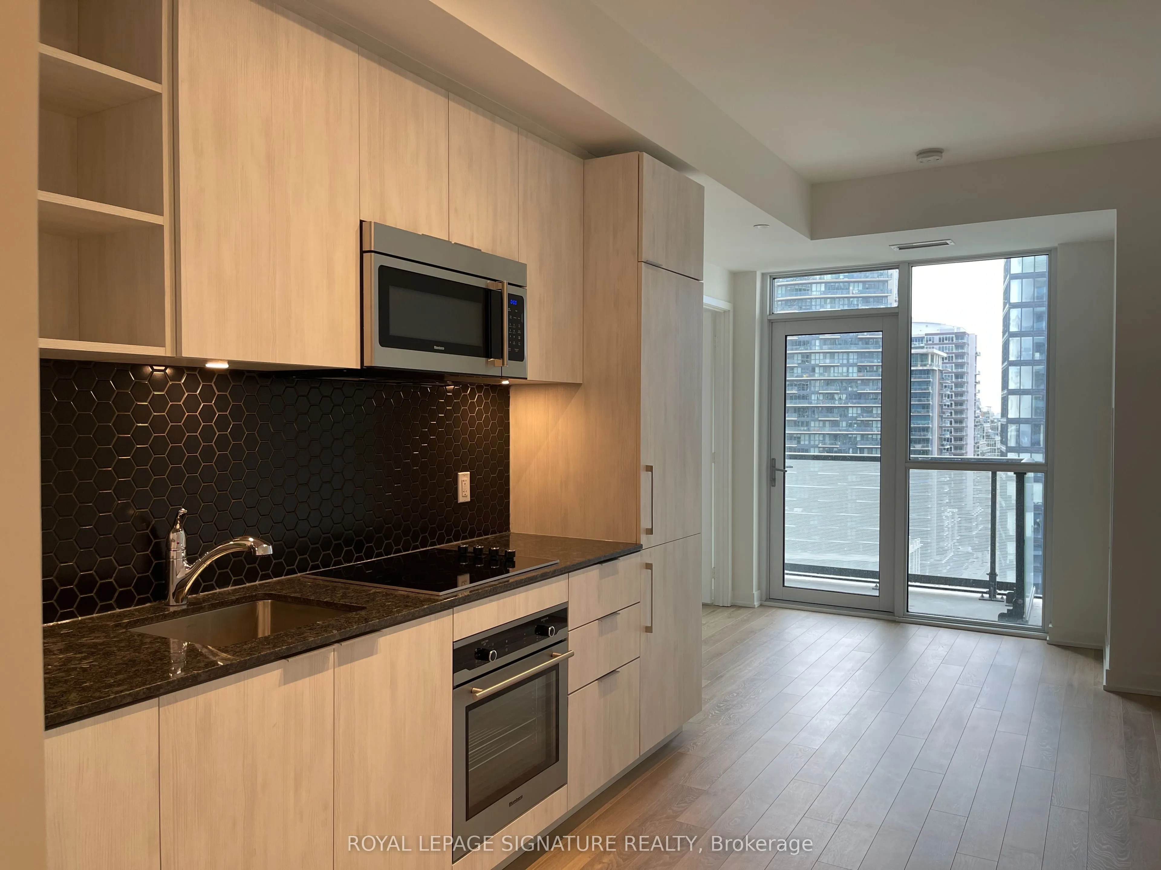 50 Ordnance Street, #1403