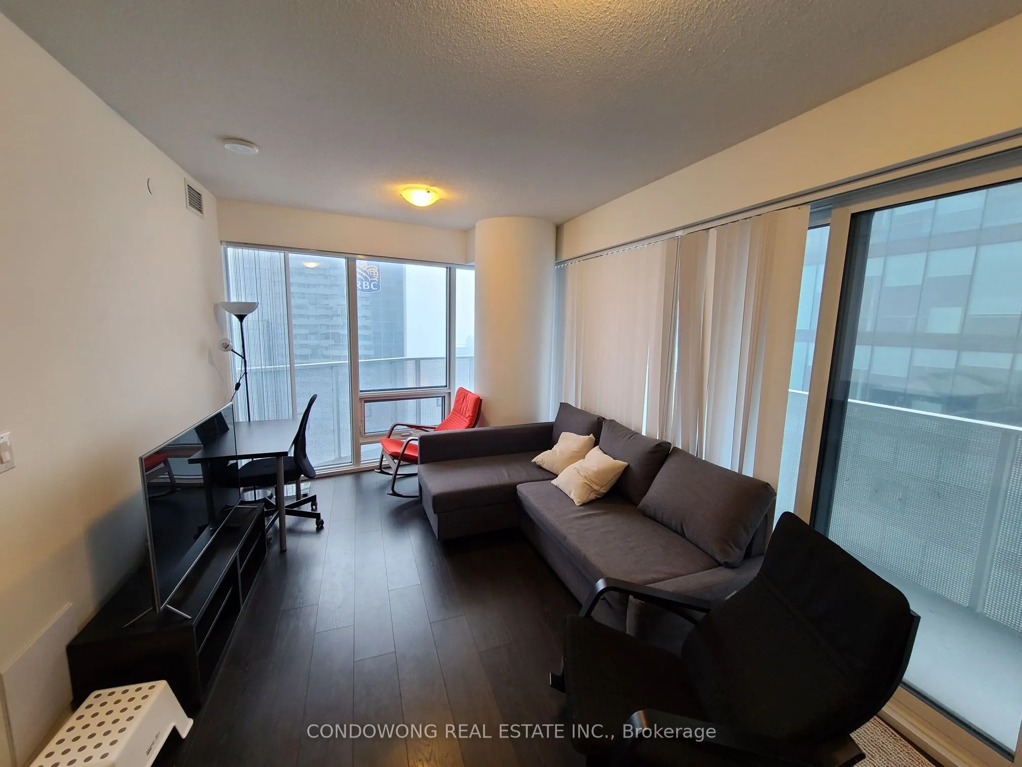 100 Harbour Street, #4110
