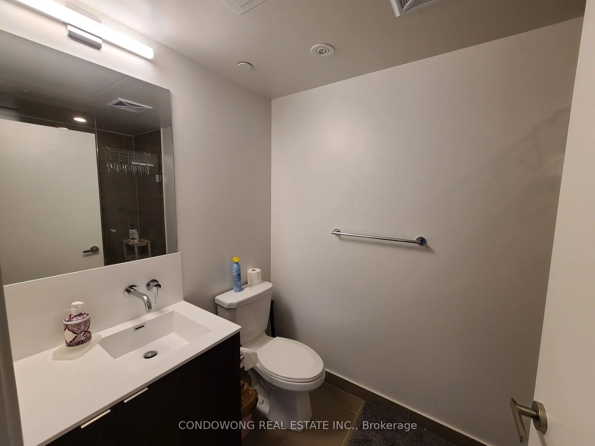 100 Harbour Street, #4110