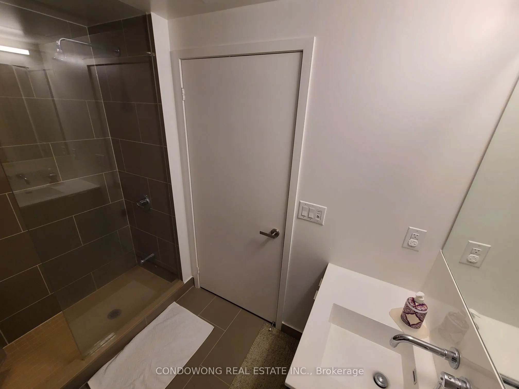 100 Harbour Street, #4110