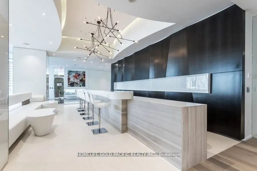 1 Bloor Street E, #3001