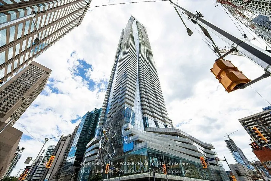 1 Bloor Street E, #3001