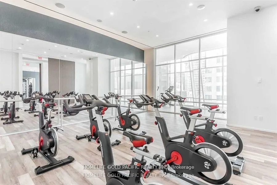 1 Bloor Street E, #3001