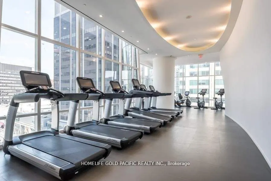 1 Bloor Street E, #3001