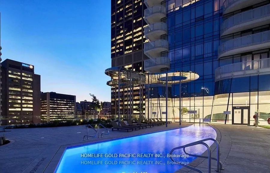 1 Bloor Street E, #3001