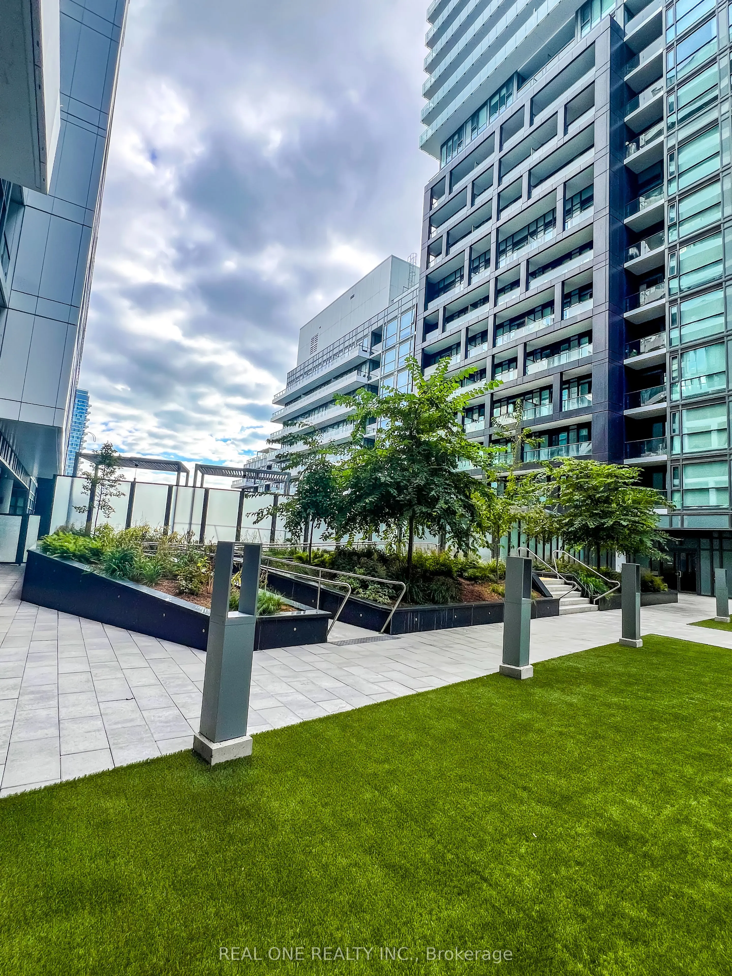 70 Princess Street E, #1003E