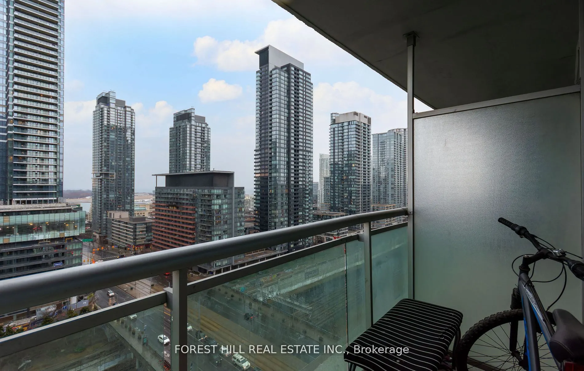 397 Front Street W, #2211
