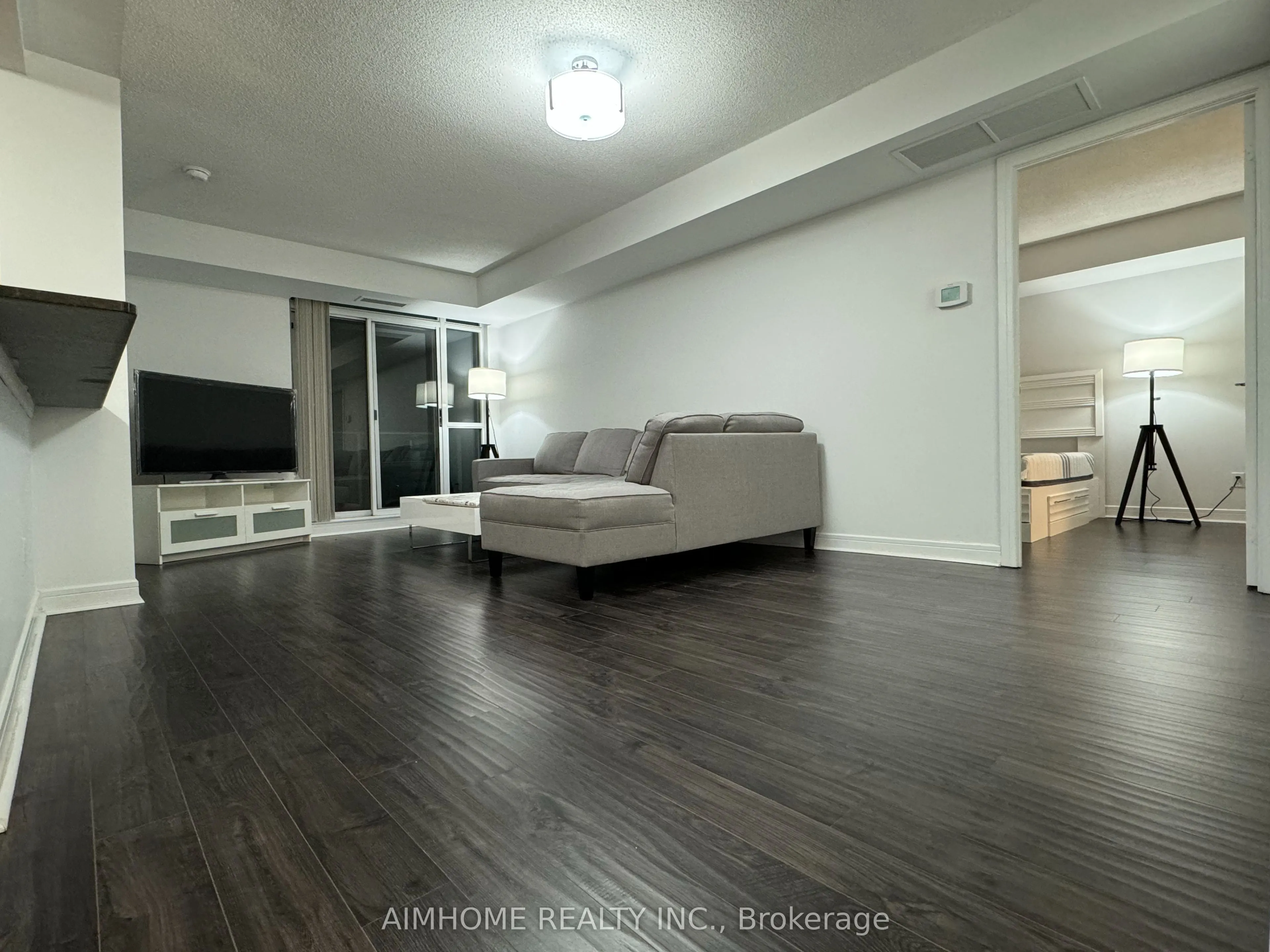 35 Bales Avenue, #1816