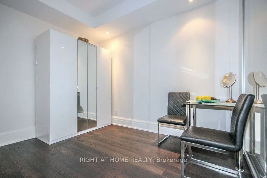 181 Davenport Road, #306