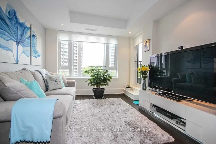 181 Davenport Road, #306