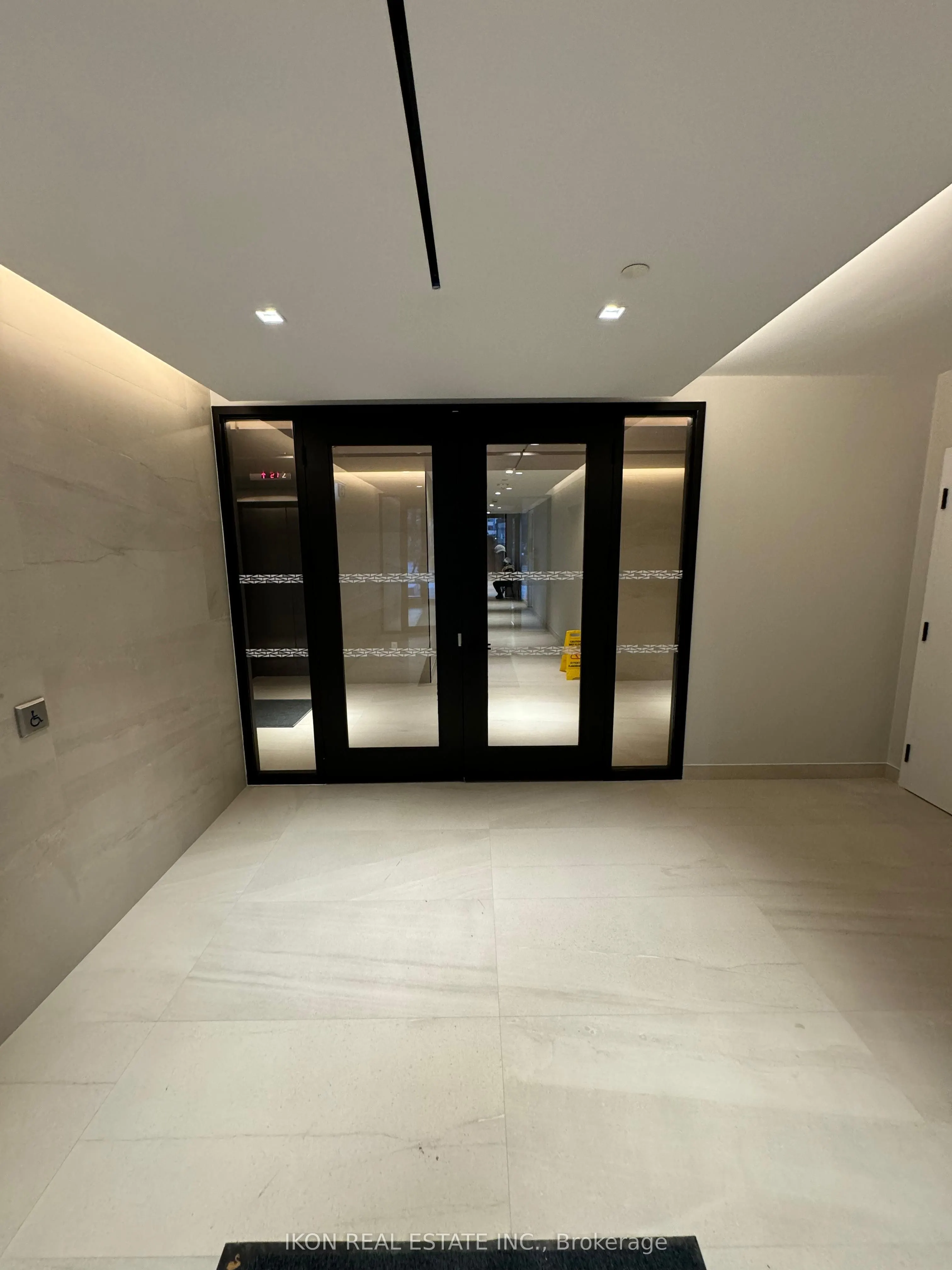 117 Broadway Avenue, #702