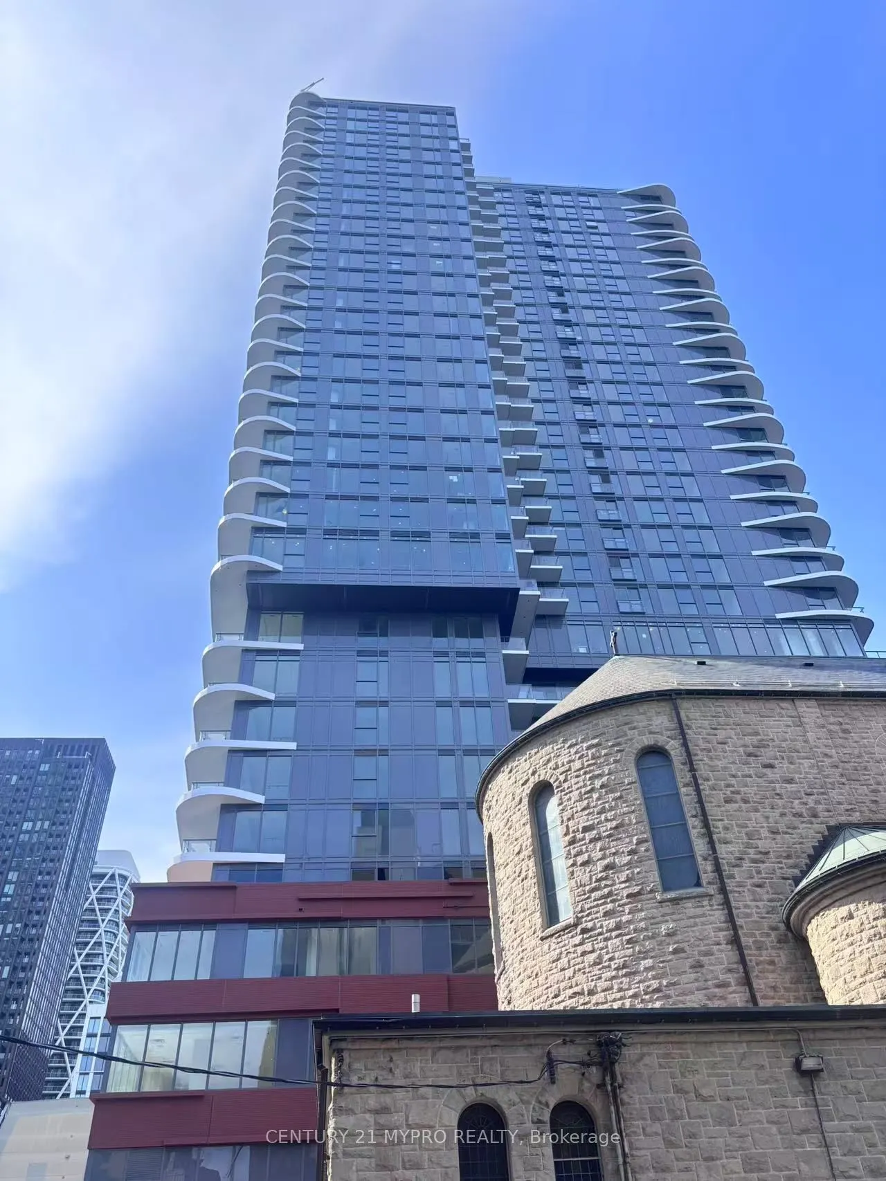 280 Dundas Street W, #1005