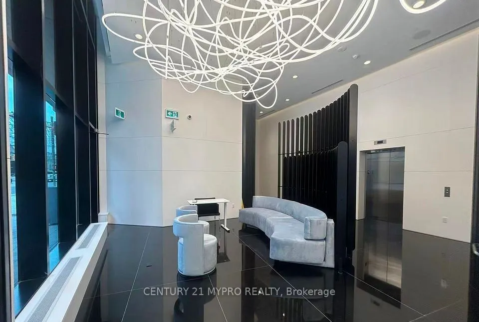 280 Dundas Street W, #1005