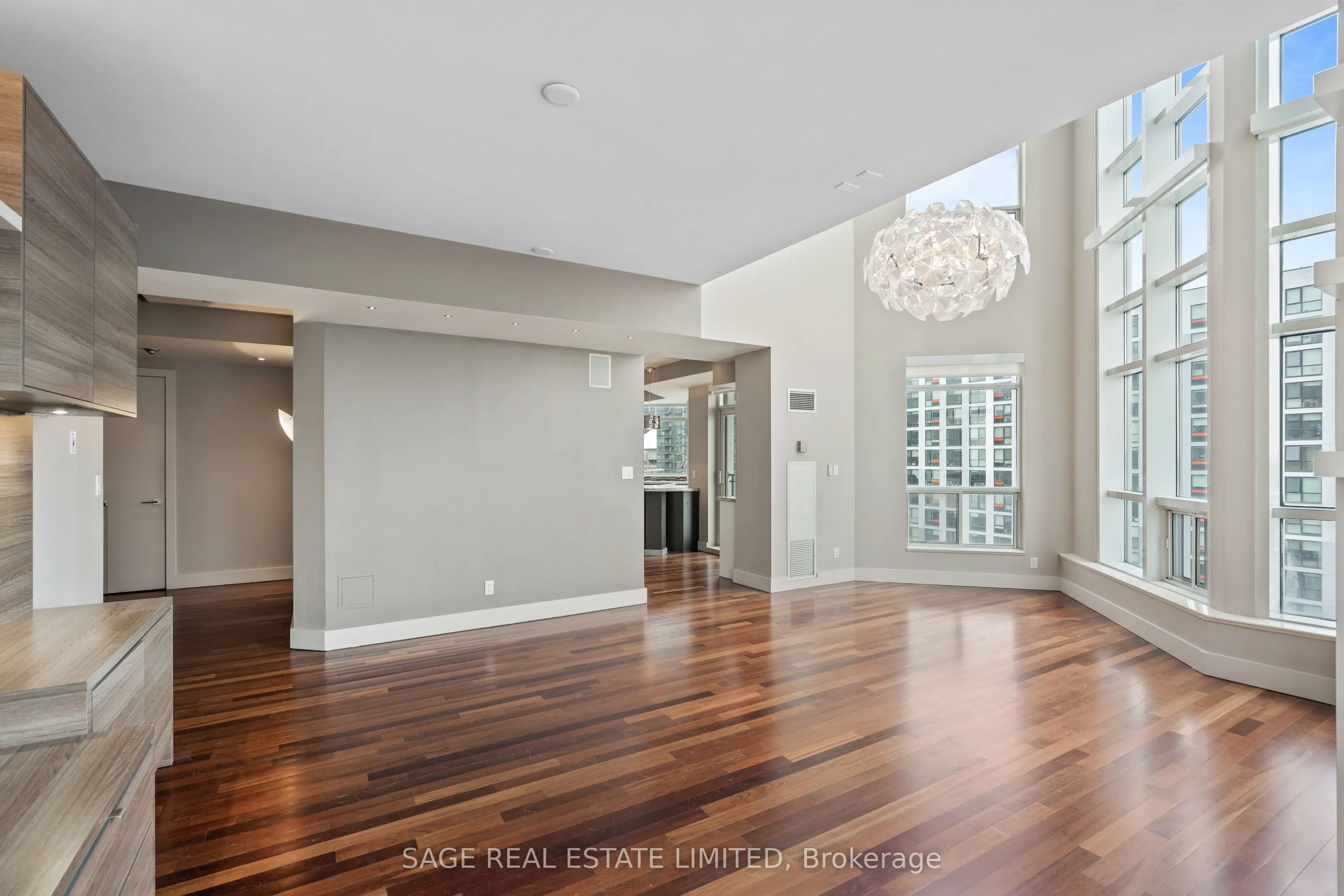 410 Queens Quay W, #LPH8