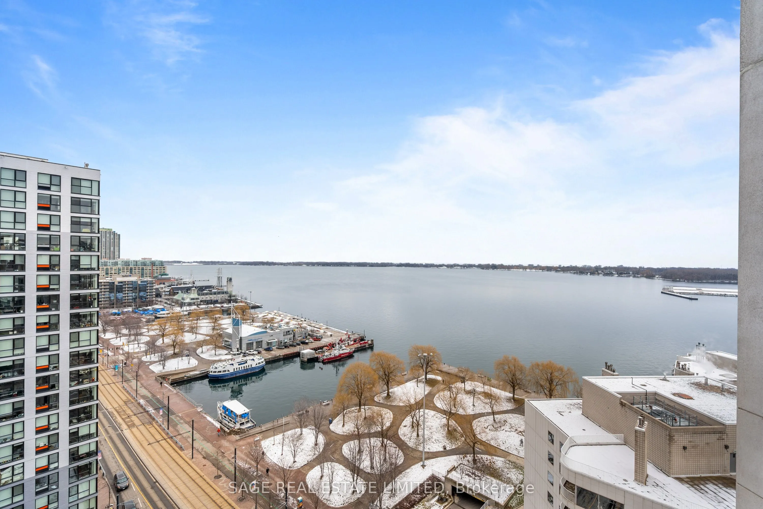 410 Queens Quay W, #LPH8