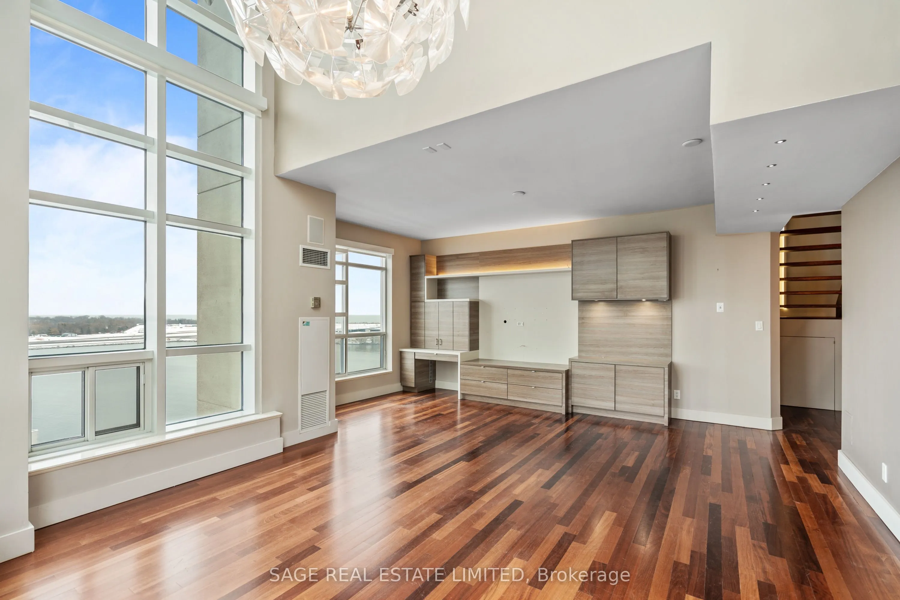 410 Queens Quay W, #LPH8
