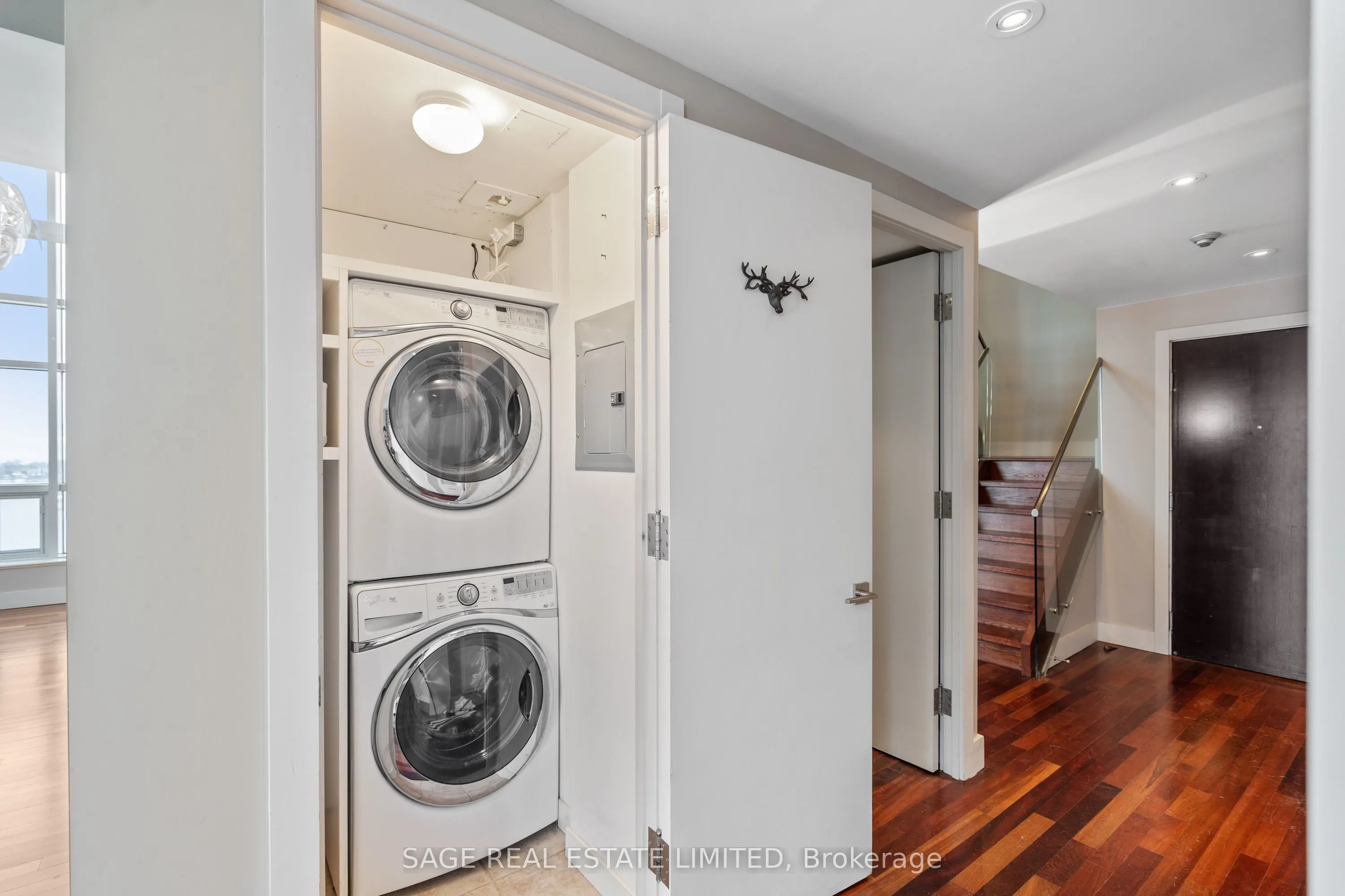 410 Queens Quay W, #LPH8