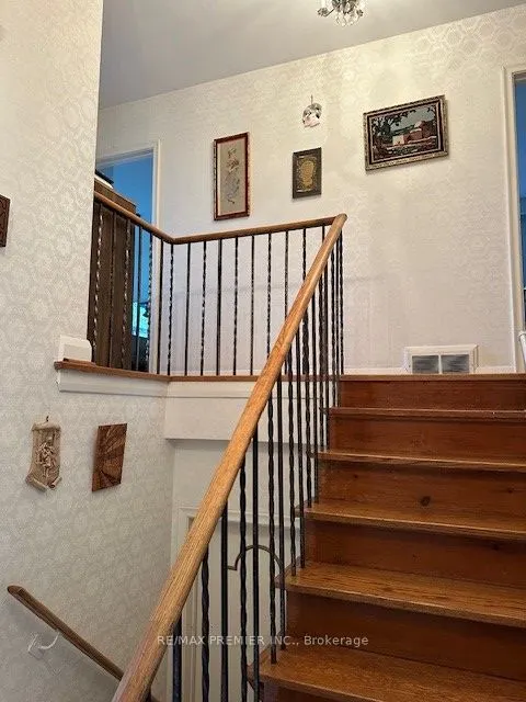 55 Overbrook Place