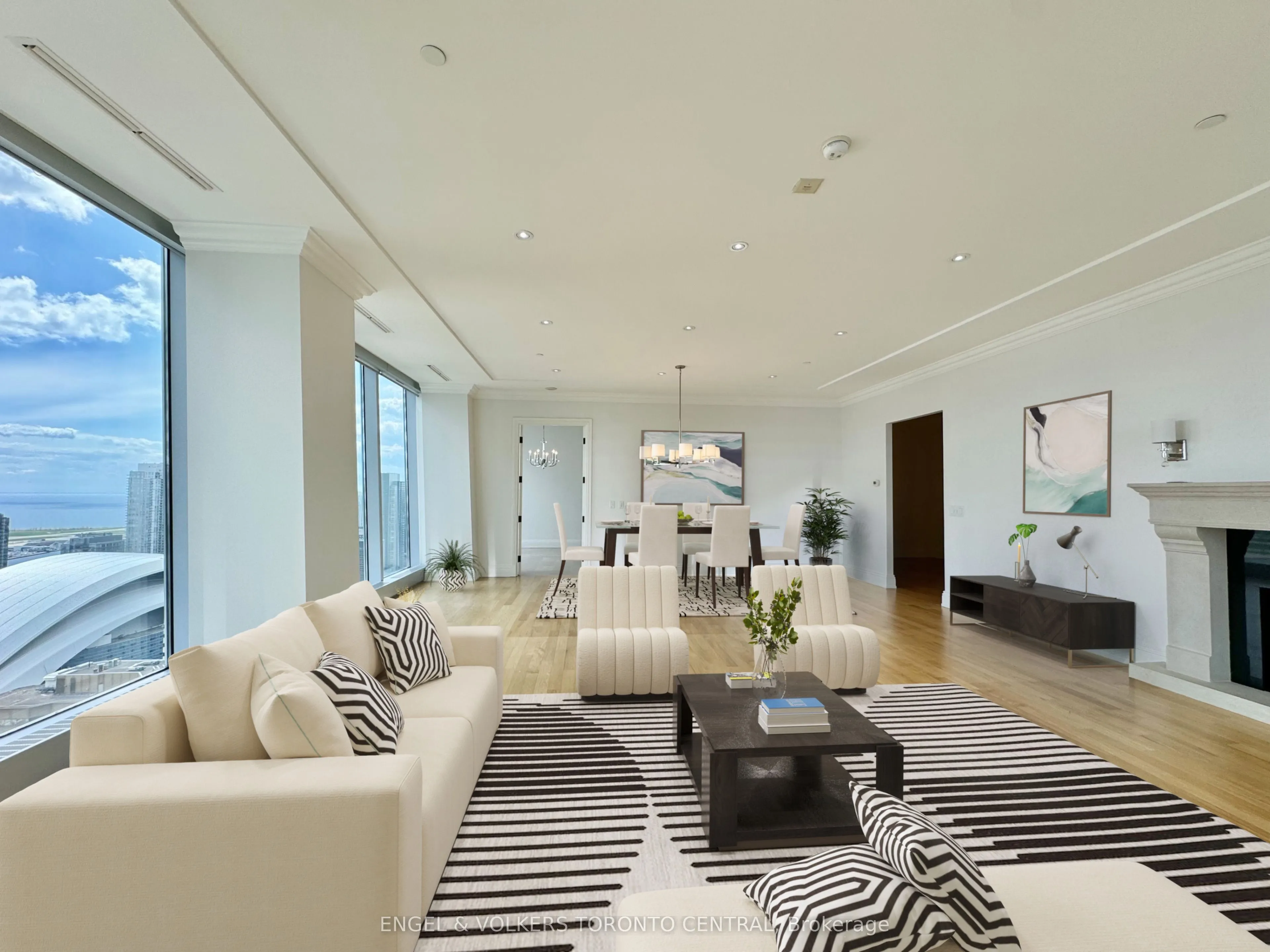 183 Wellington Street W, #3404