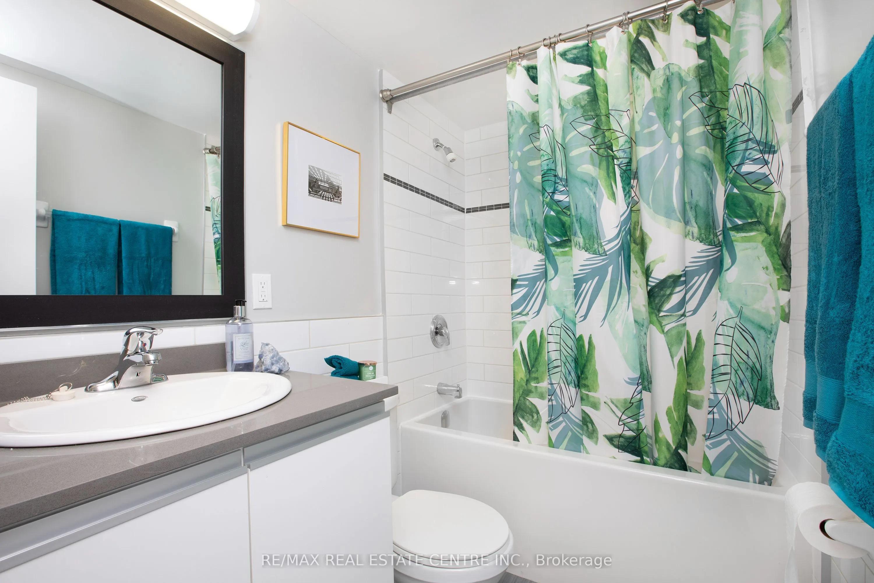 150 Graydon Hall Drive, #1505