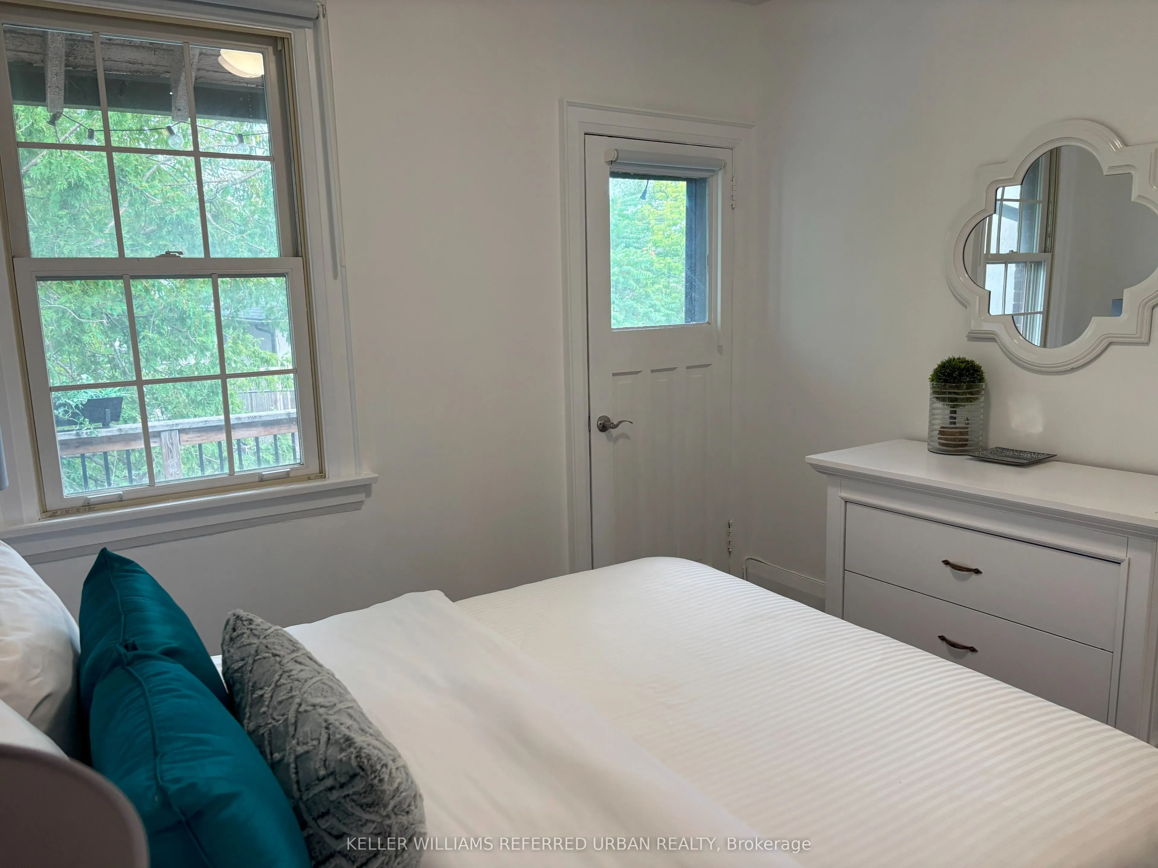 971 Avenue Road, #Upper