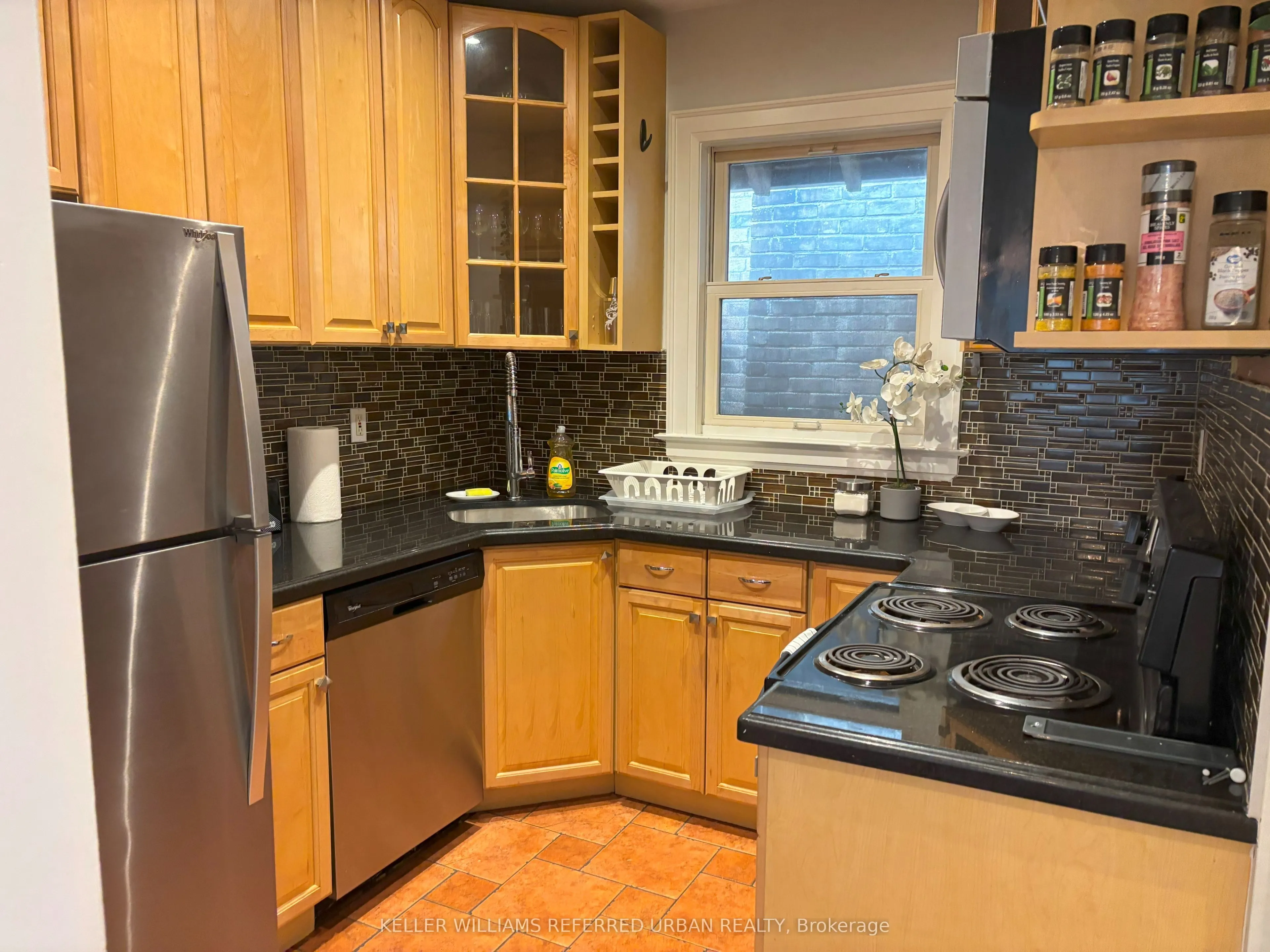 971 Avenue Road, #Upper