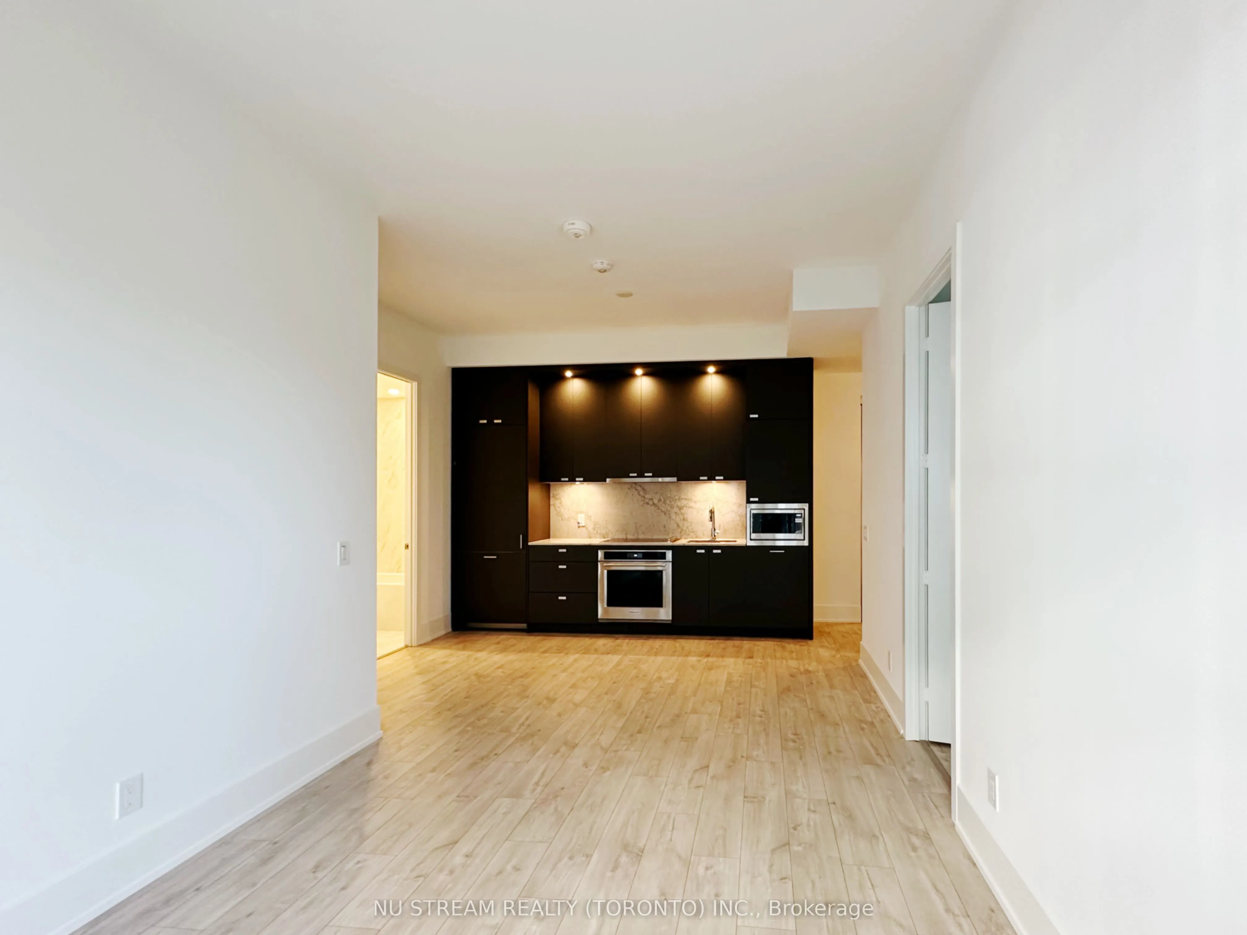 115 Denison Avenue, #519