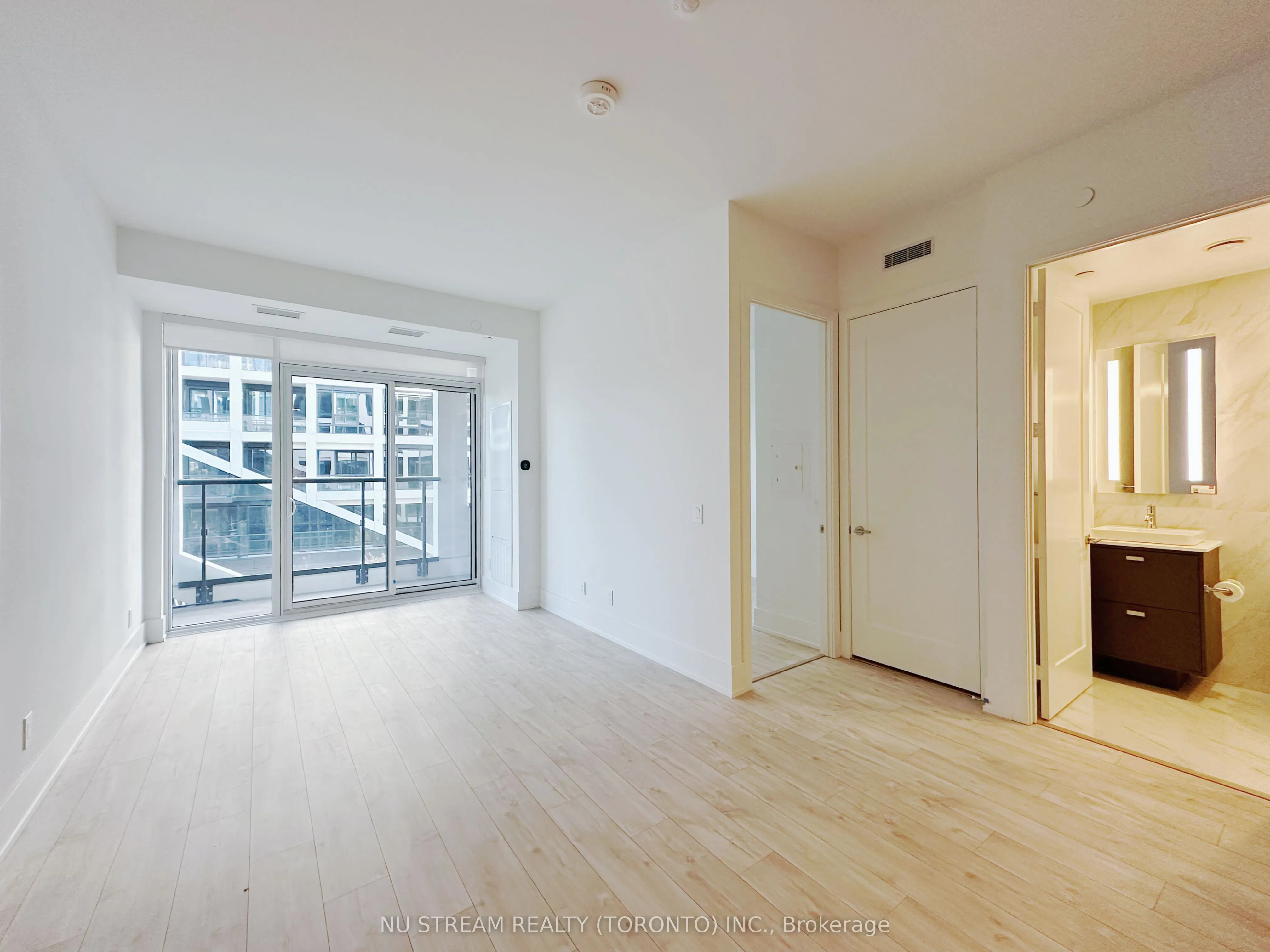 115 Denison Avenue, #519