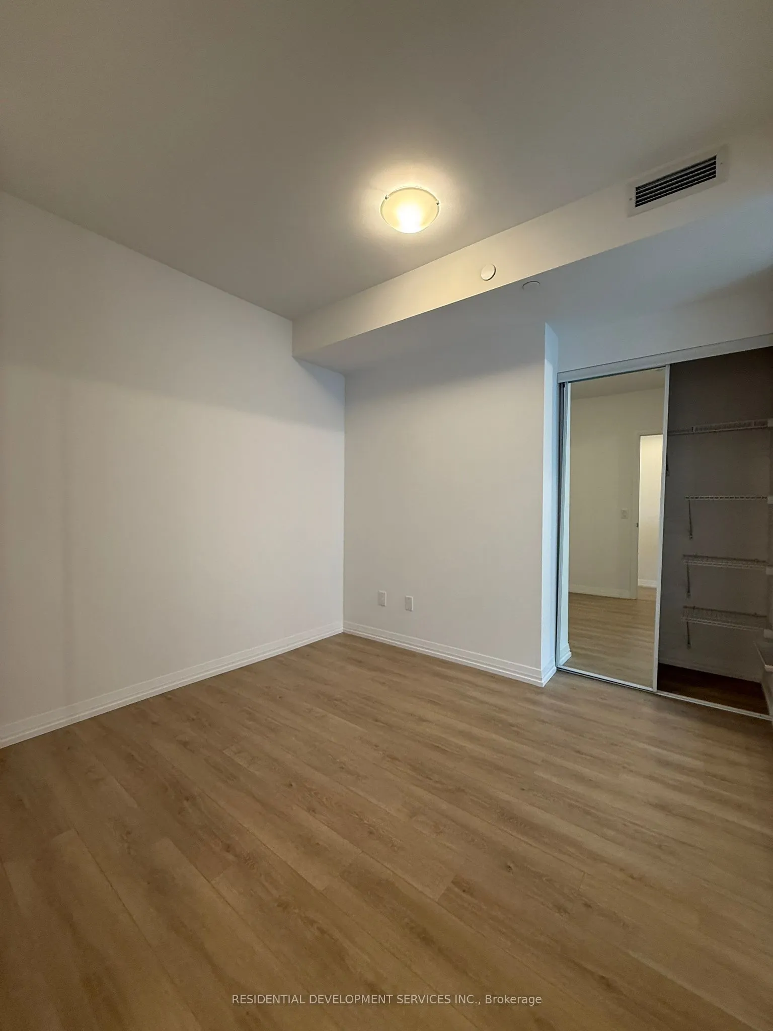 28 Widmer Street, #2721