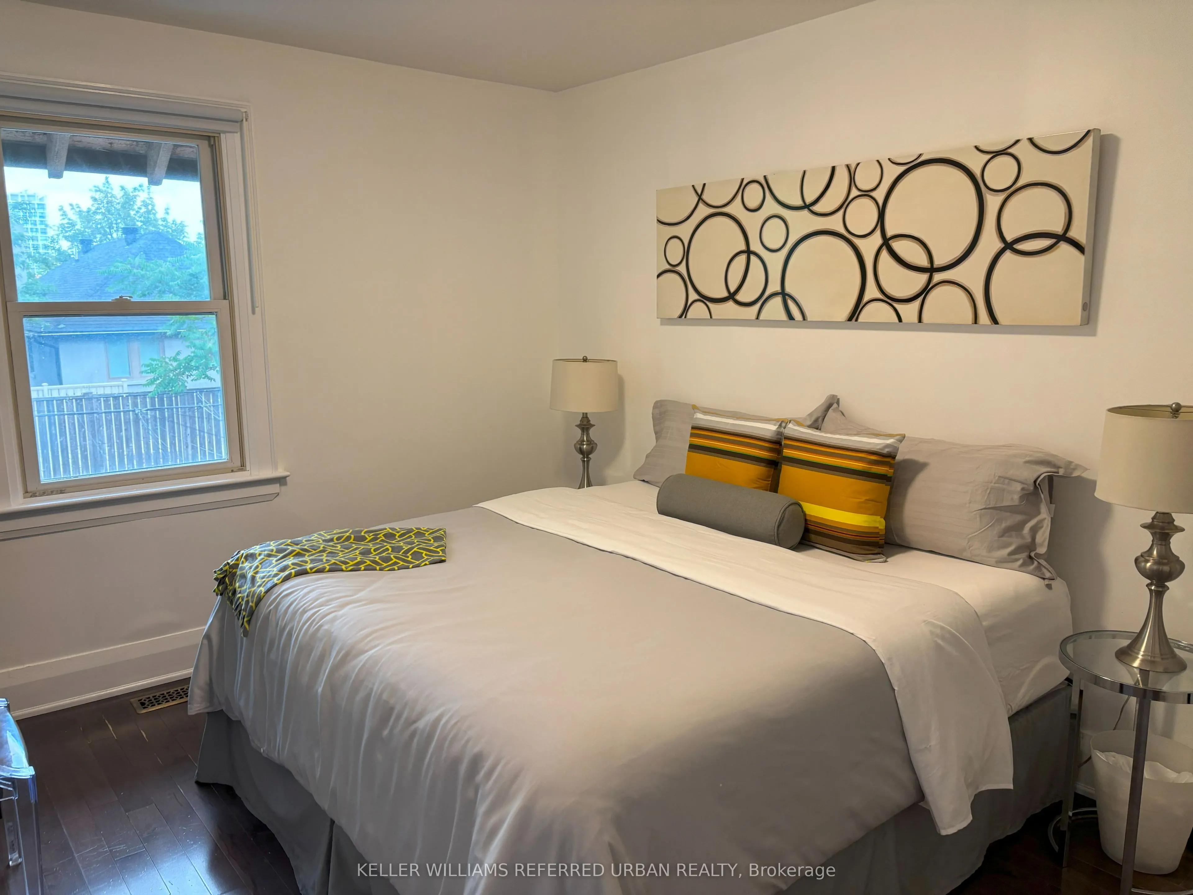 971 Avenue Road, #Upper