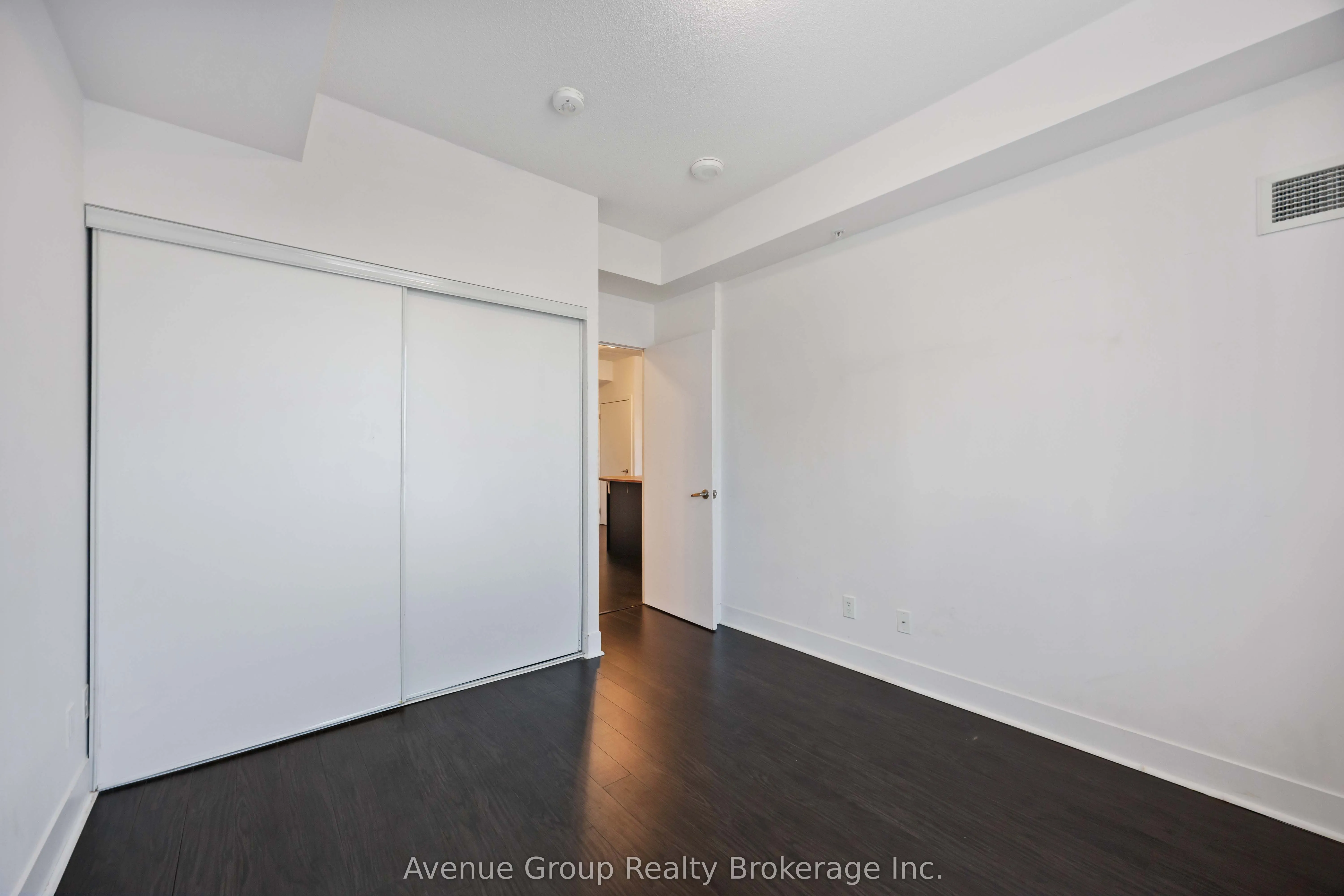 7 Kenaston Gardens, #316