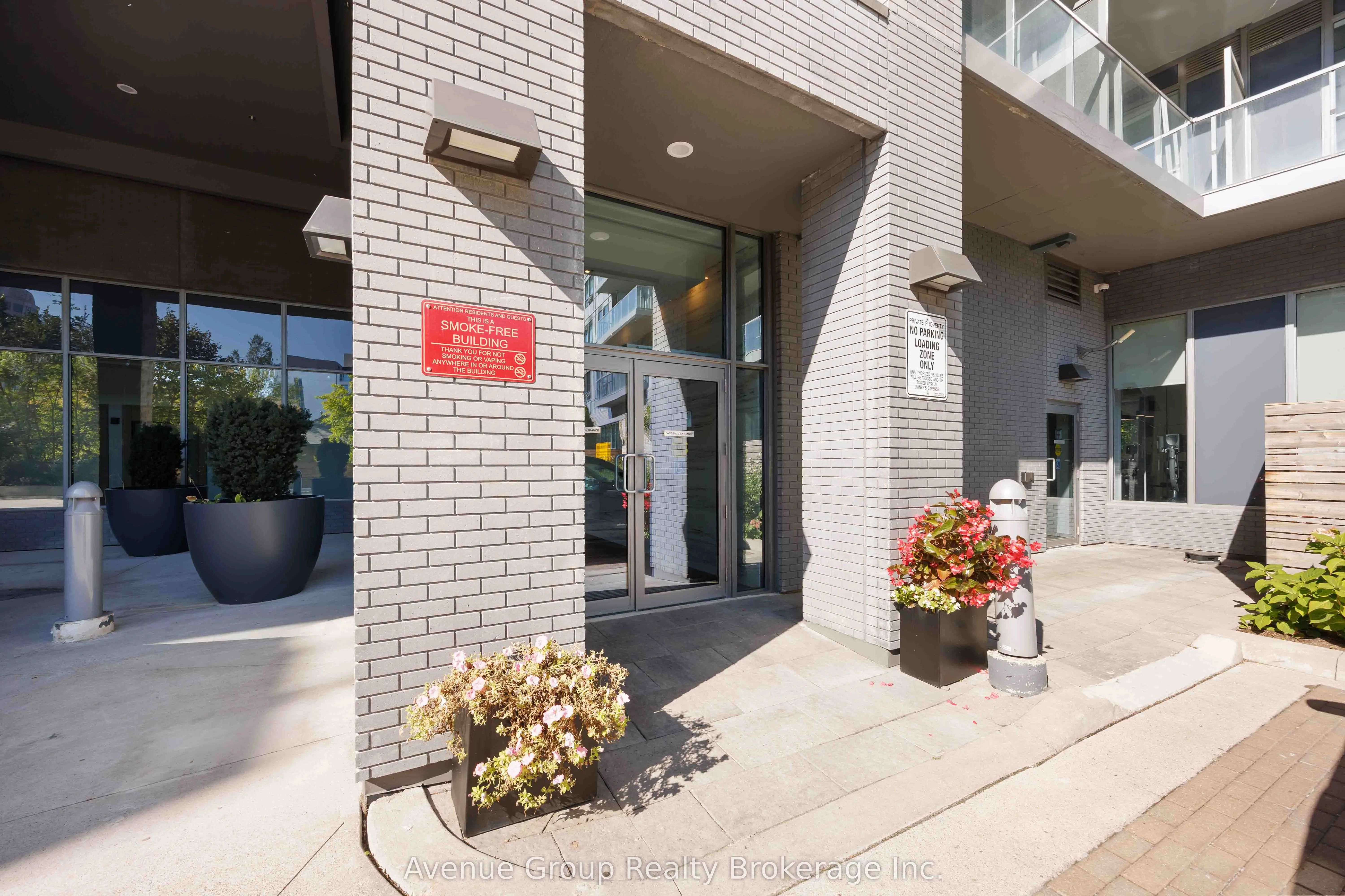 7 Kenaston Gardens, #316