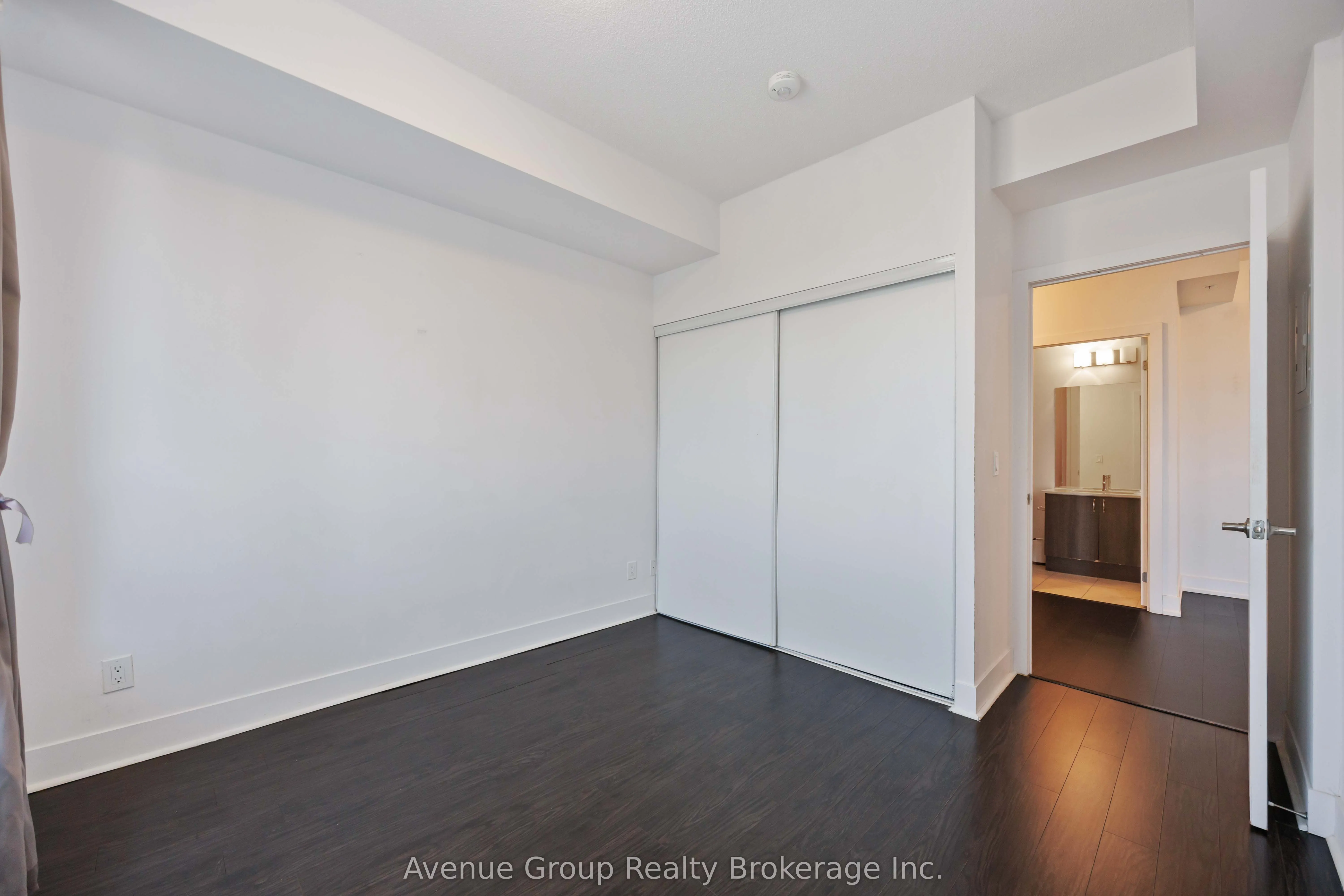 7 Kenaston Gardens, #316