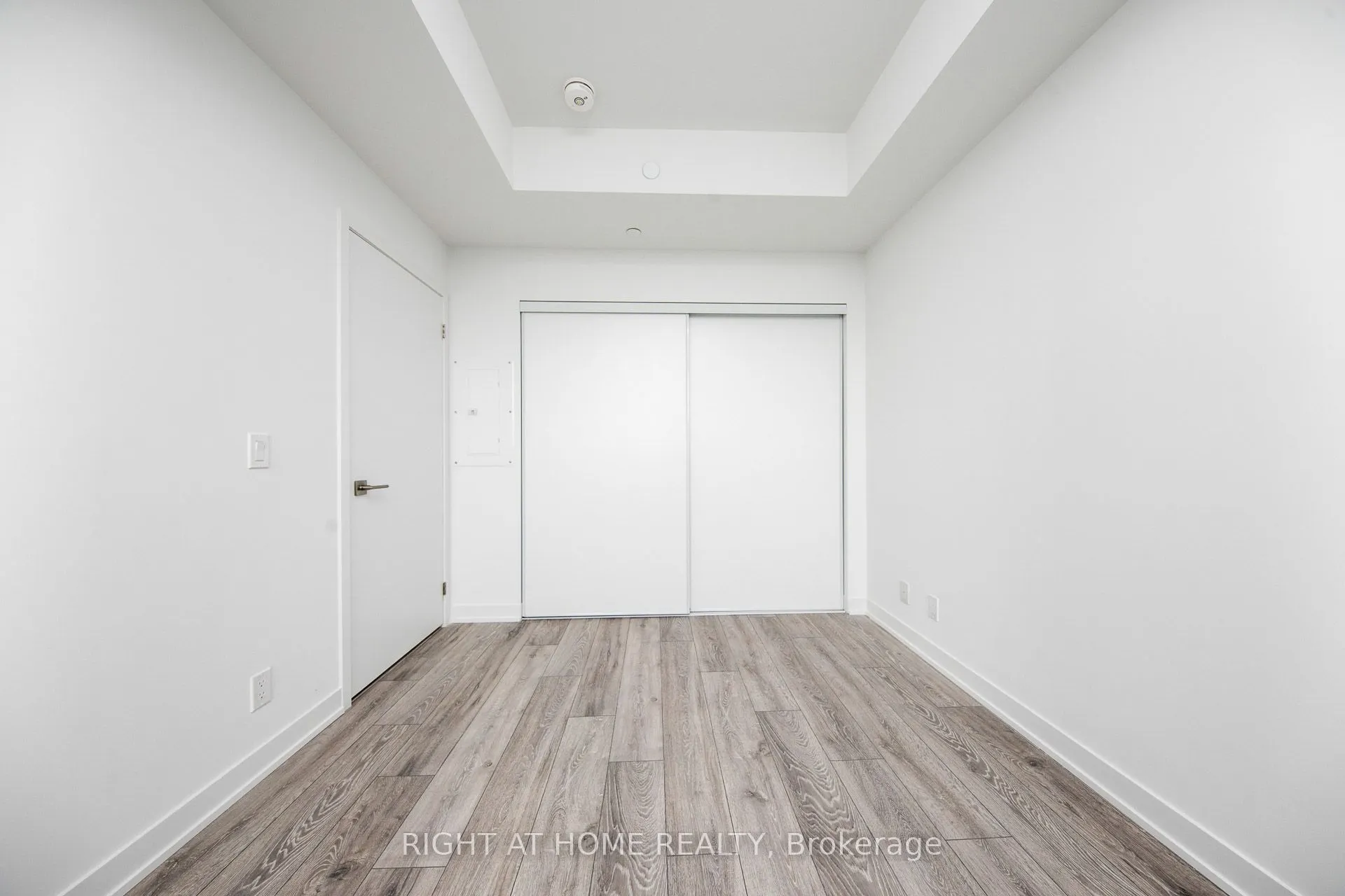 15 HOLMES Avenue, #1409
